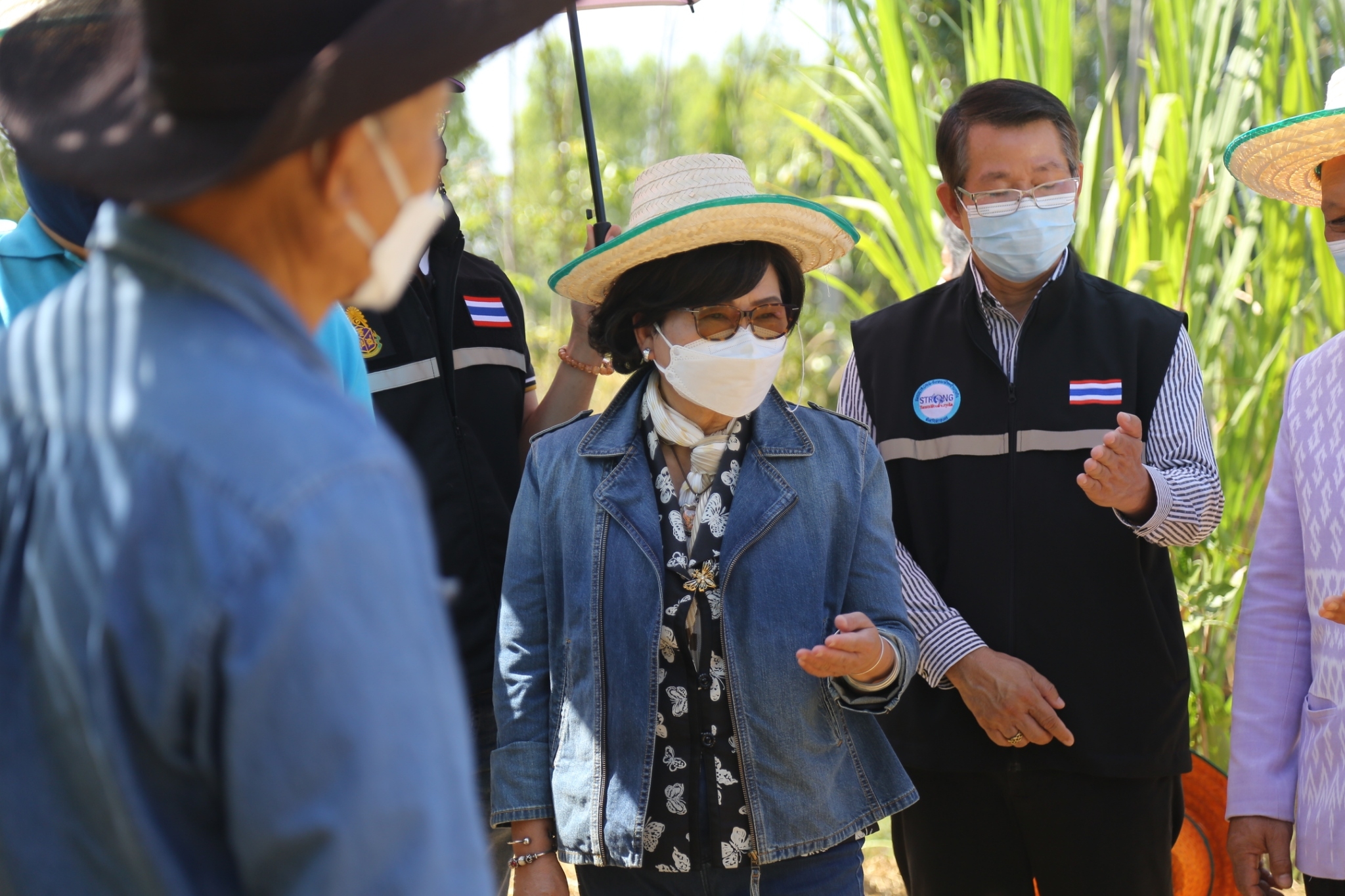 พช.สกลนคร : ที่ปรึกษาประธาน ป.ป.ช. ลงพื้นที่สังเกตการณ์ “โคก หนอง นา โมเดล”