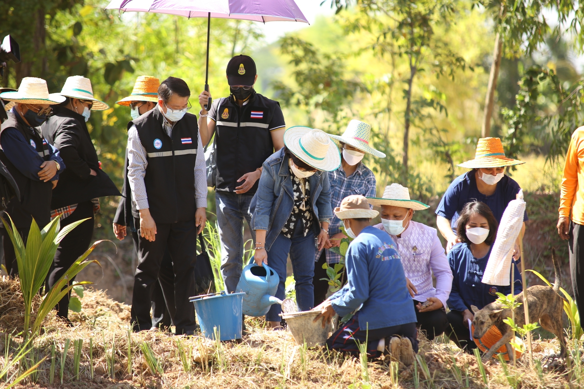 พช.สกลนคร : ที่ปรึกษาประธาน ป.ป.ช. ลงพื้นที่สังเกตการณ์ “โคก หนอง นา โมเดล”