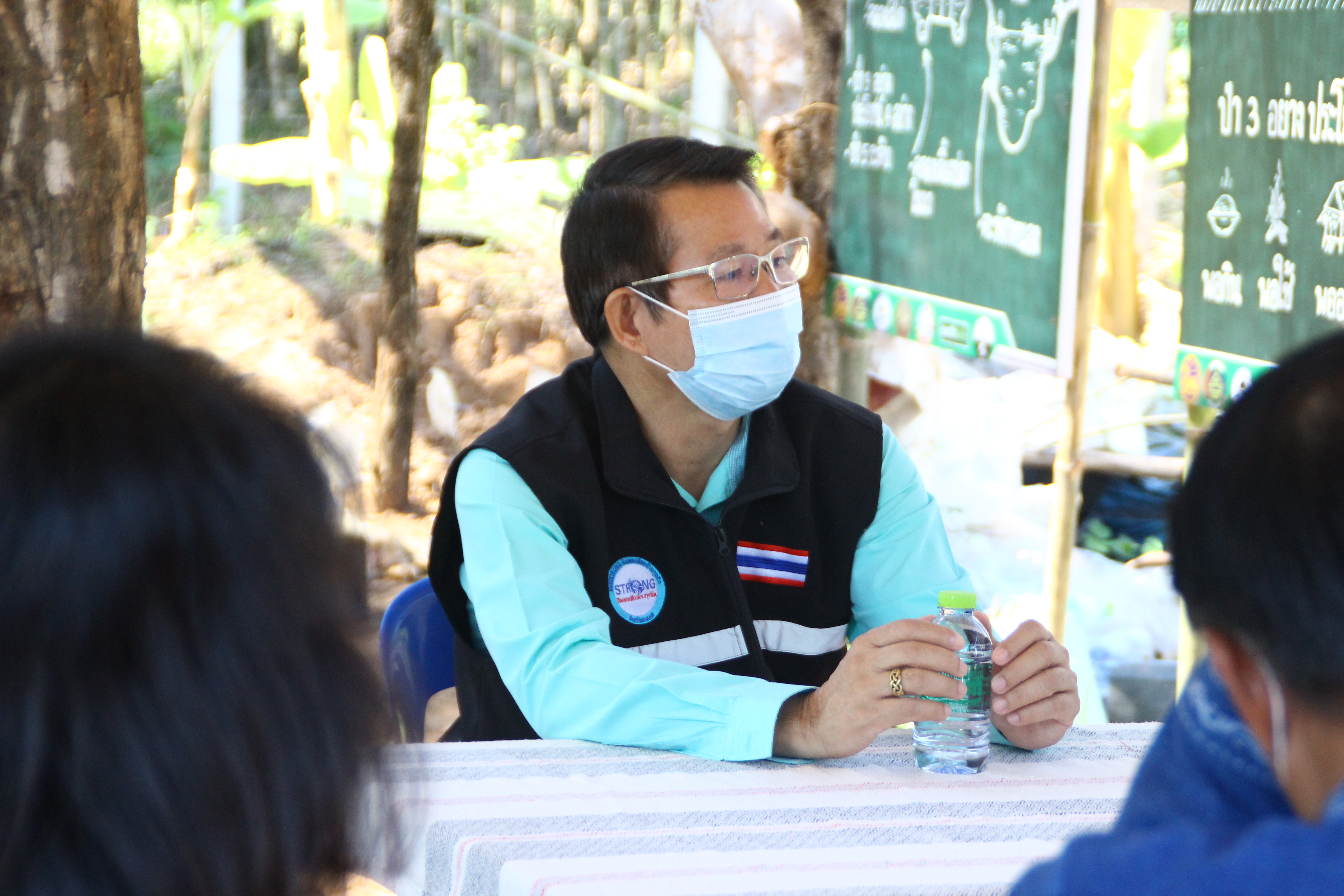 พช.สกลนคร  : ผอ. ป.ป.ช สกลนคร ลงพื้นที่ติดตาม “โคก หนอง นา โมเดล”