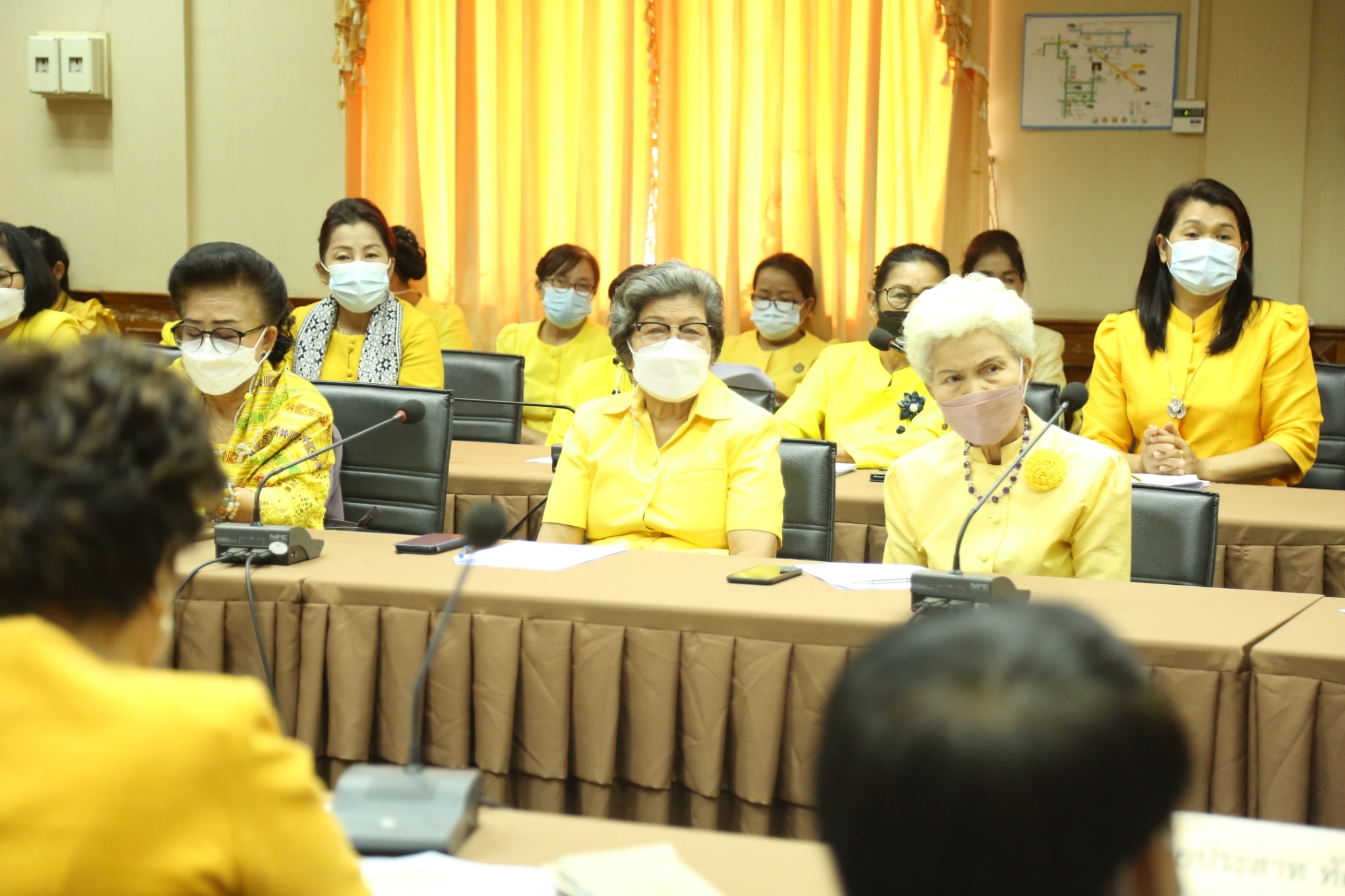 พช.สกลนคร : ผู้ว่าฯ จุรีรัตน์ มอบนโยบายคณะกรรมการพัฒนาสตรีจังหวัดสกลนคร