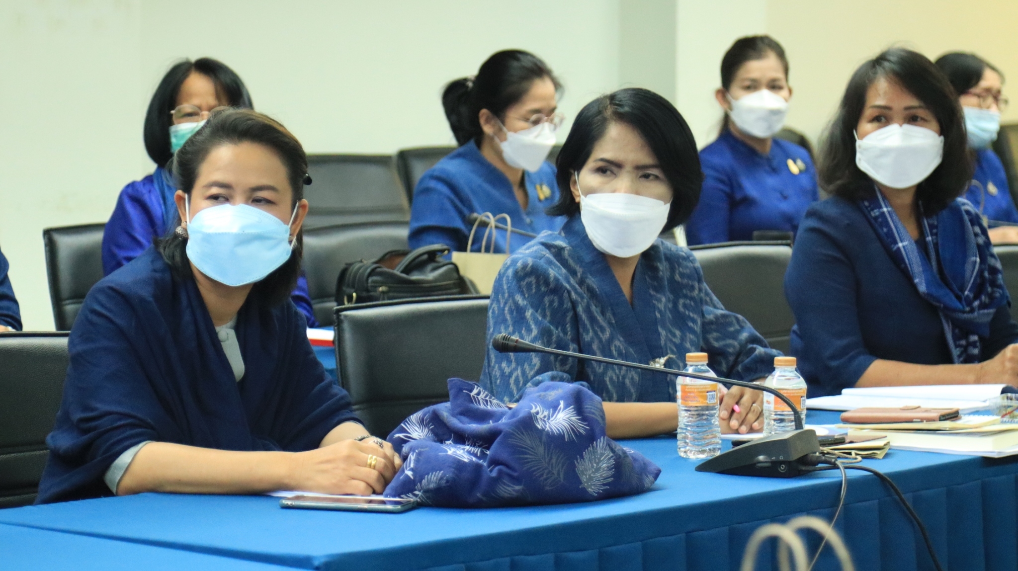 พช.สกลนคร : ร่วมประชุมชี้แจงการขจัดความยากจนและพัฒนาคนทุกช่วงวัยอย่างยั่งยืน ตามหลักปรัชญาของเศรษฐกิจพอเพียง