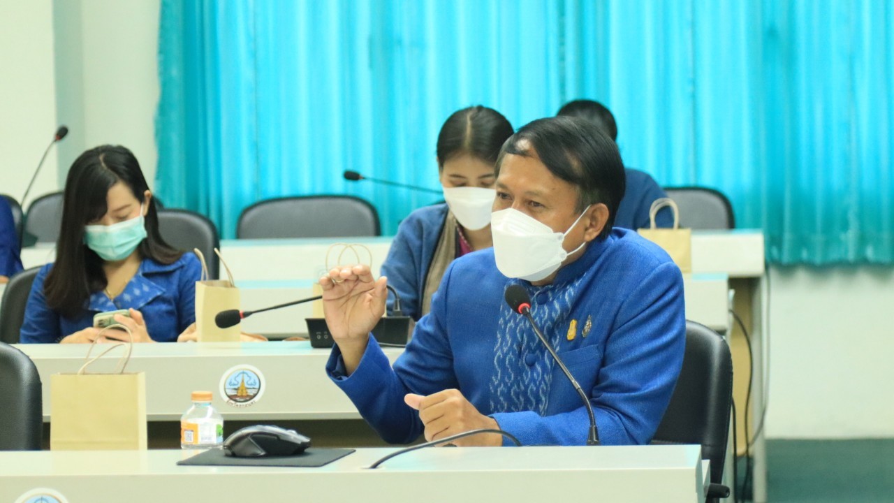 พช. สกลนคร : รองฯ วิฑูรย์ มอบนโยบายขับเคลื่อนยุทธศาสตร์จังหวัดสกลนครเชื่อมโยงงานพัฒนาชุมชน