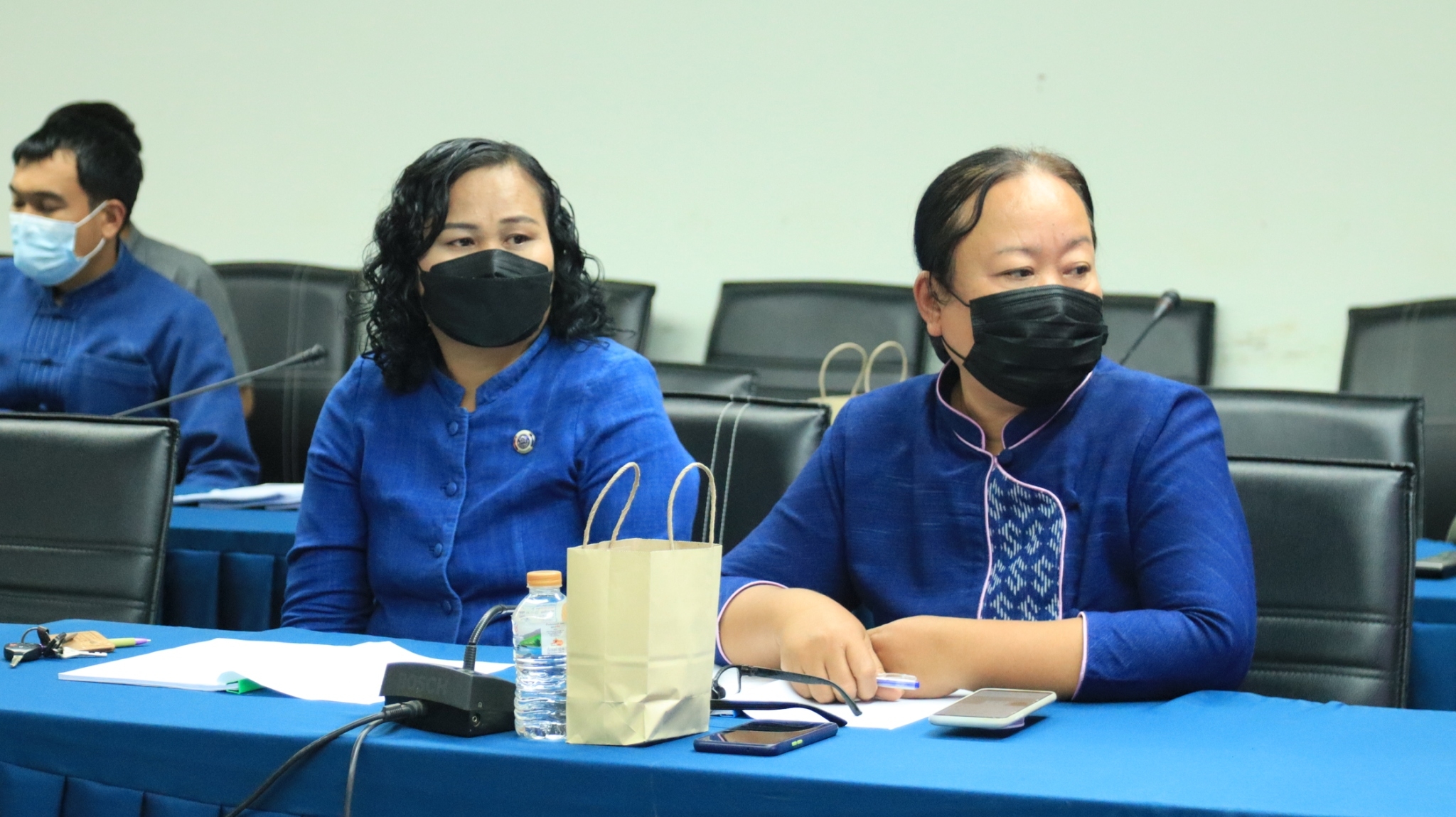 พช.สกลนคร : ร่วมประชุมชี้แจงการขจัดความยากจนและพัฒนาคนทุกช่วงวัยอย่างยั่งยืน ตามหลักปรัชญาของเศรษฐกิจพอเพียง