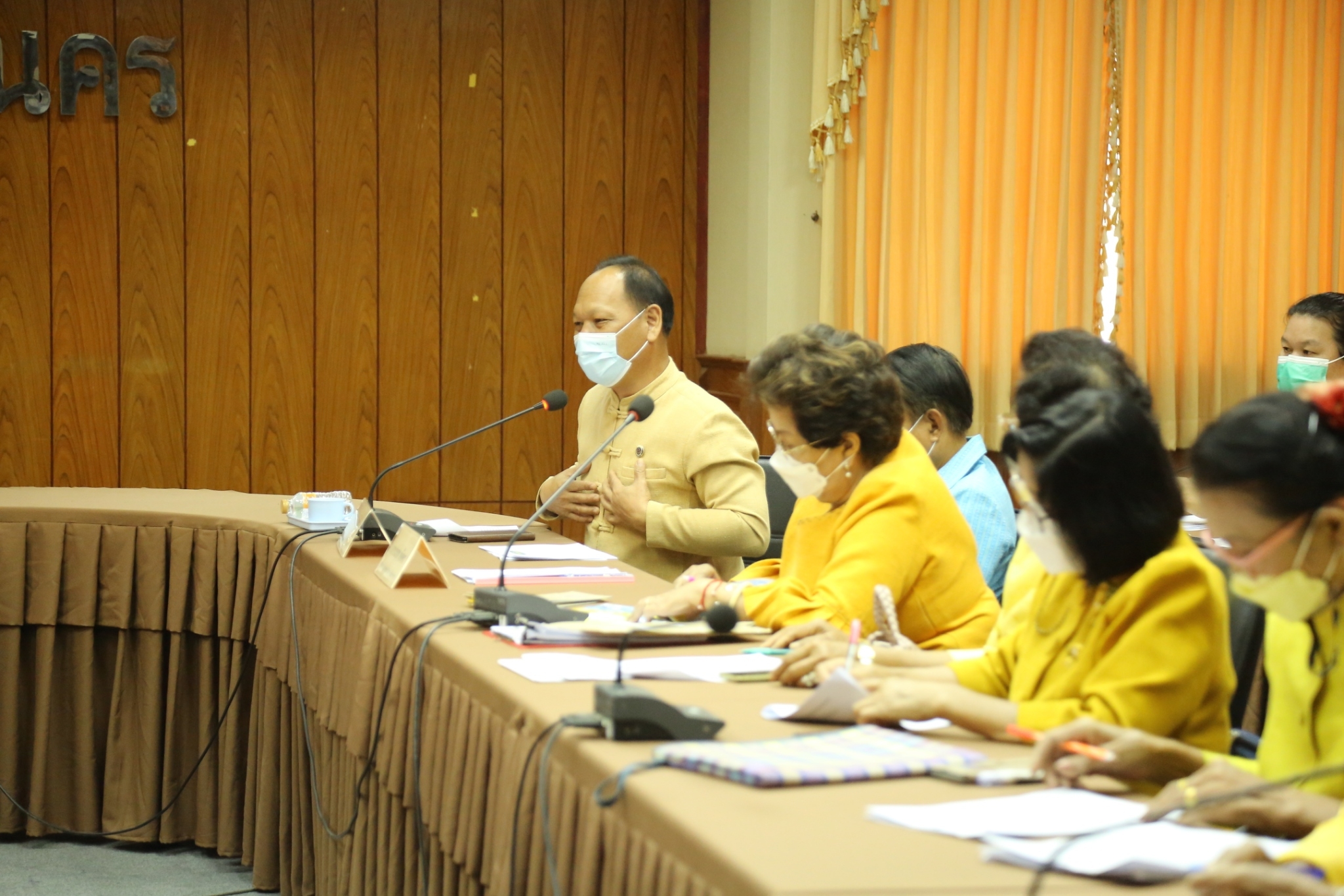 พช.สกลนคร : ผู้ว่าฯ จุรีรัตน์ มอบนโยบายคณะกรรมการพัฒนาสตรีจังหวัดสกลนคร