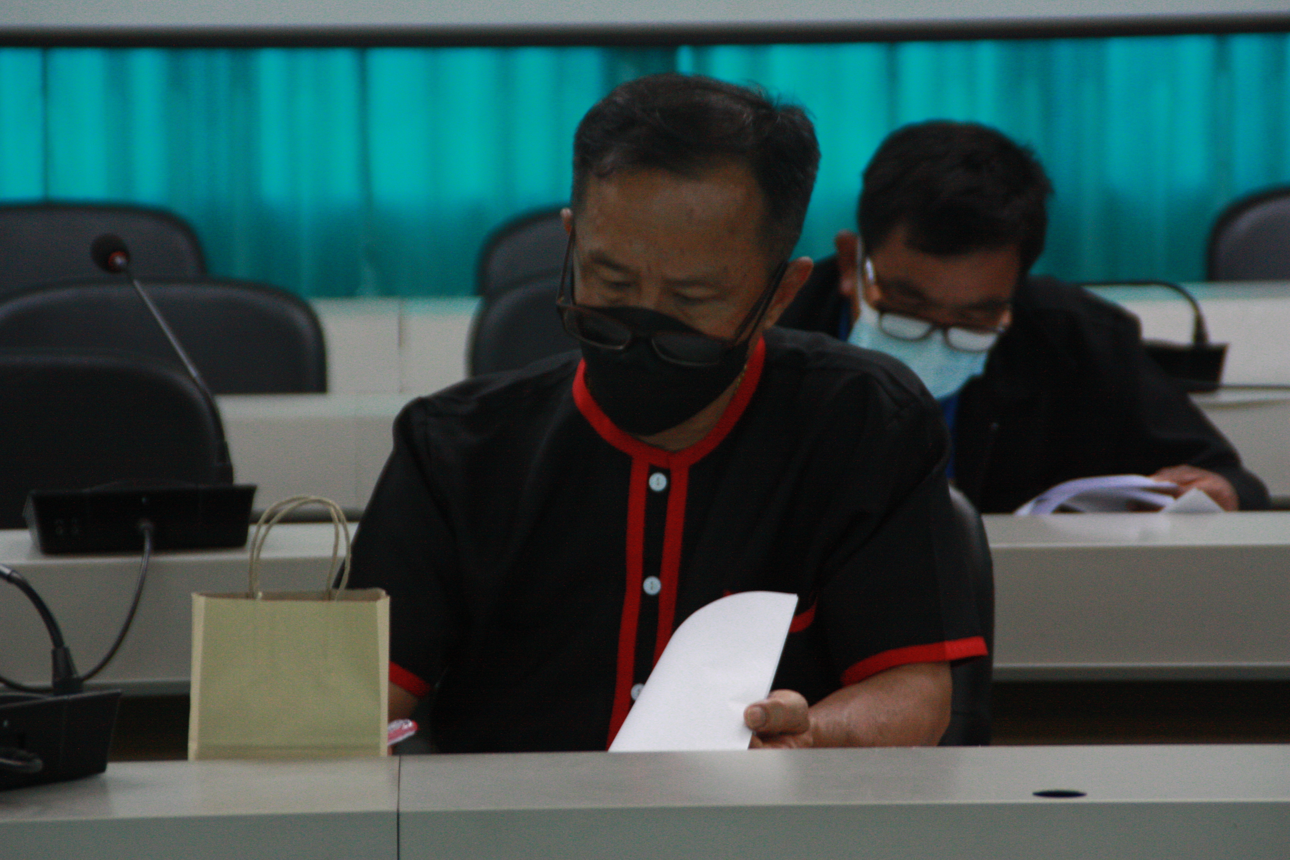 พช.สกลนคร : ประชุมเจ้าหน้าที่พัฒนาชุมชนและคณะกรรมการเครือข่ายกองทุนแม่ของแผ่นดินจังหวัดสกลนคร ครั้งที่ 4/2564