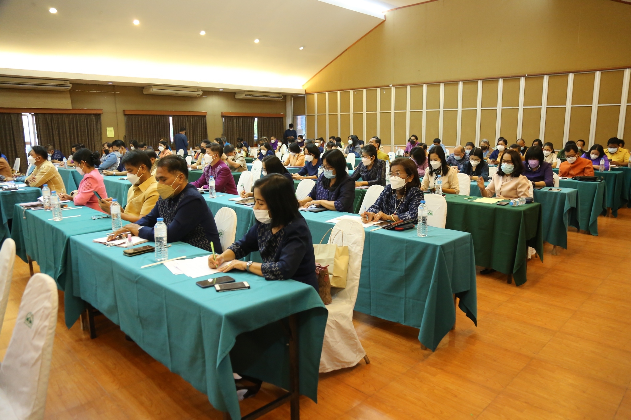 พช.สกลนคร : ร่วมประชุมเชิงปฏิบัติการตรวจติดตามผลการดำเนินงานของหน่วยรับตรวจ รายไตรมาส ครั้งที่ 1/2564