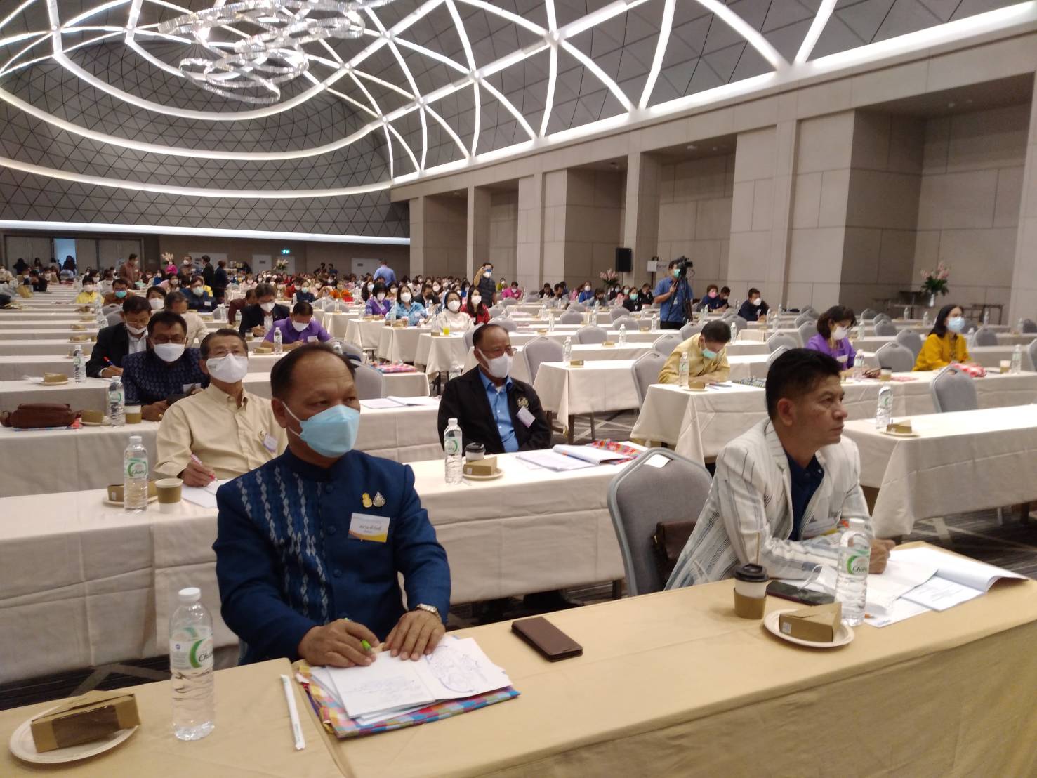 “พช.สกลนคร/บ.ปชร.สกลนคร ร่วมประชุมขับเคลื่อนการพัฒนาเศรษฐกิจฐานรากระดับประเทศ”