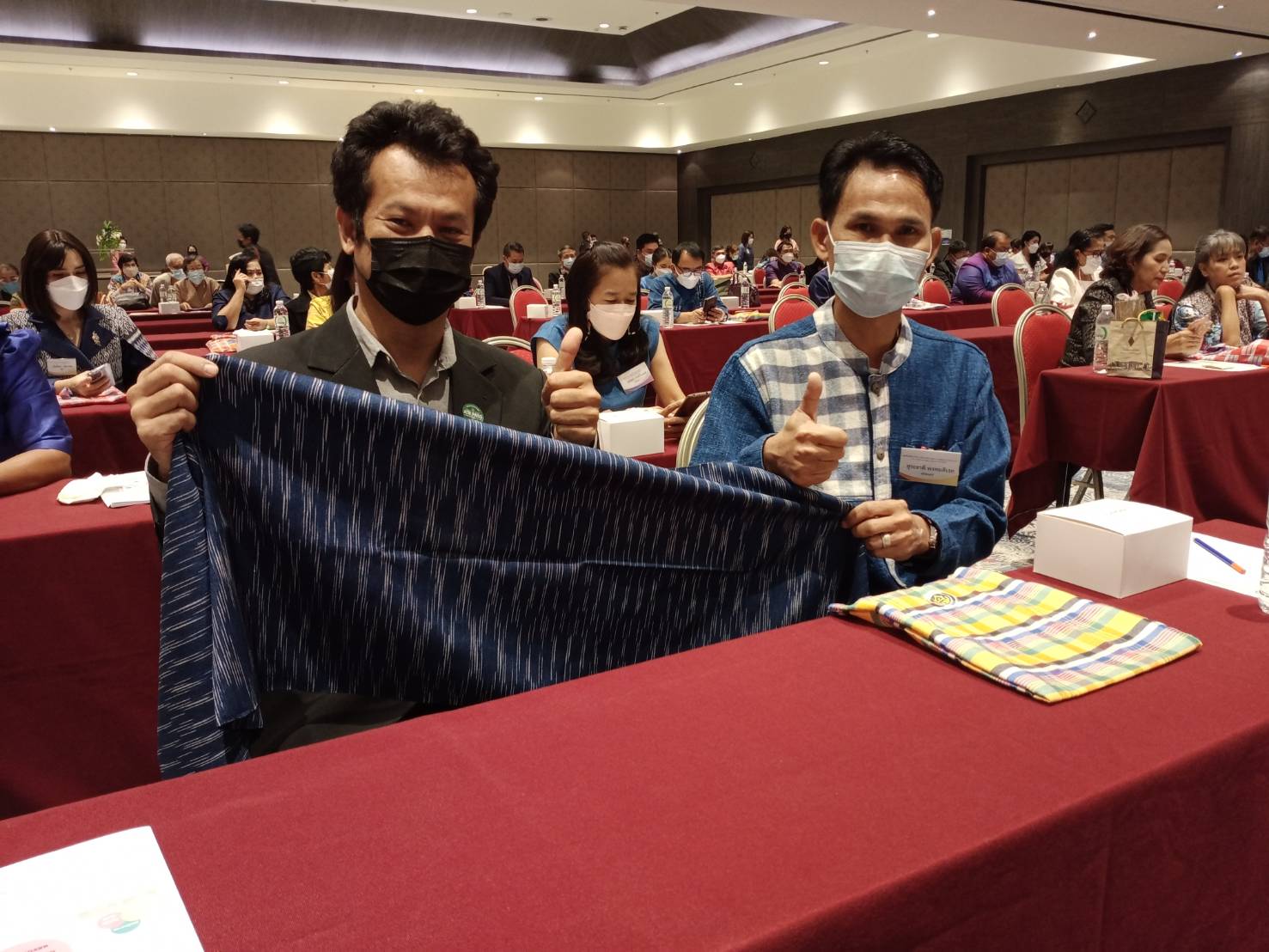 “พช.สกลนคร และ บ.ปชร.สกลนคร ร่วมประชุมขับเคลื่อนการพัฒนาเศรษฐกิจฐานรากระดับประเทศ”