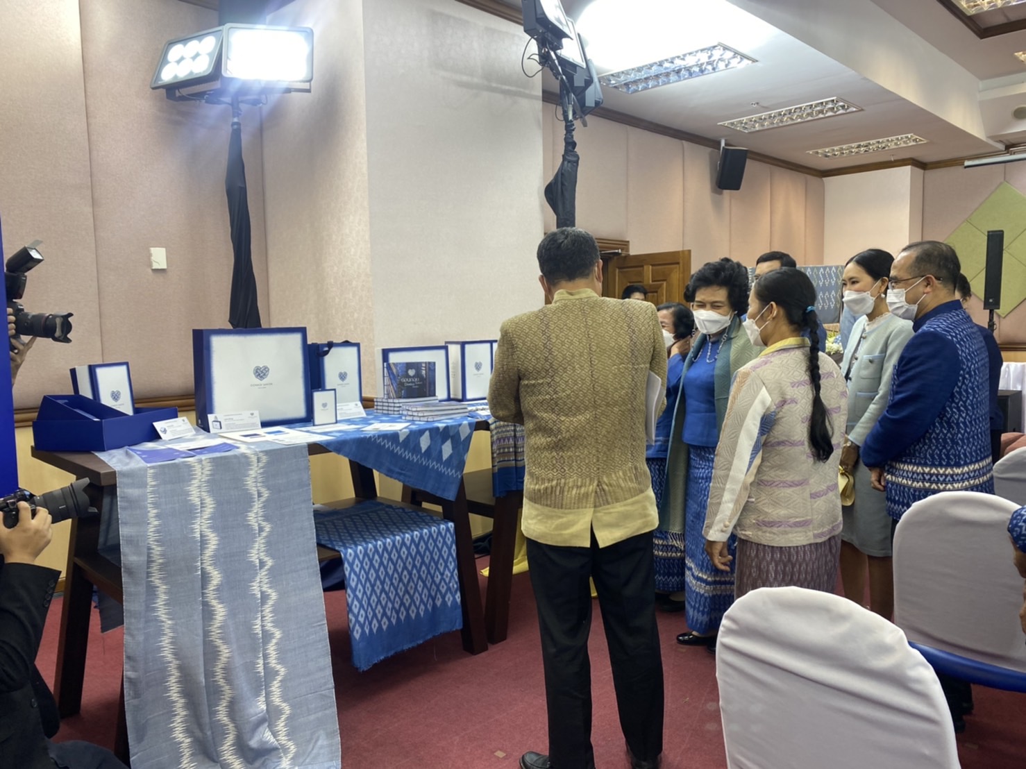 พจ.สกลนคร : ร่วมแถลงข่าวเปิดตัวหนังสือ “ดอนกอยโมเดล”