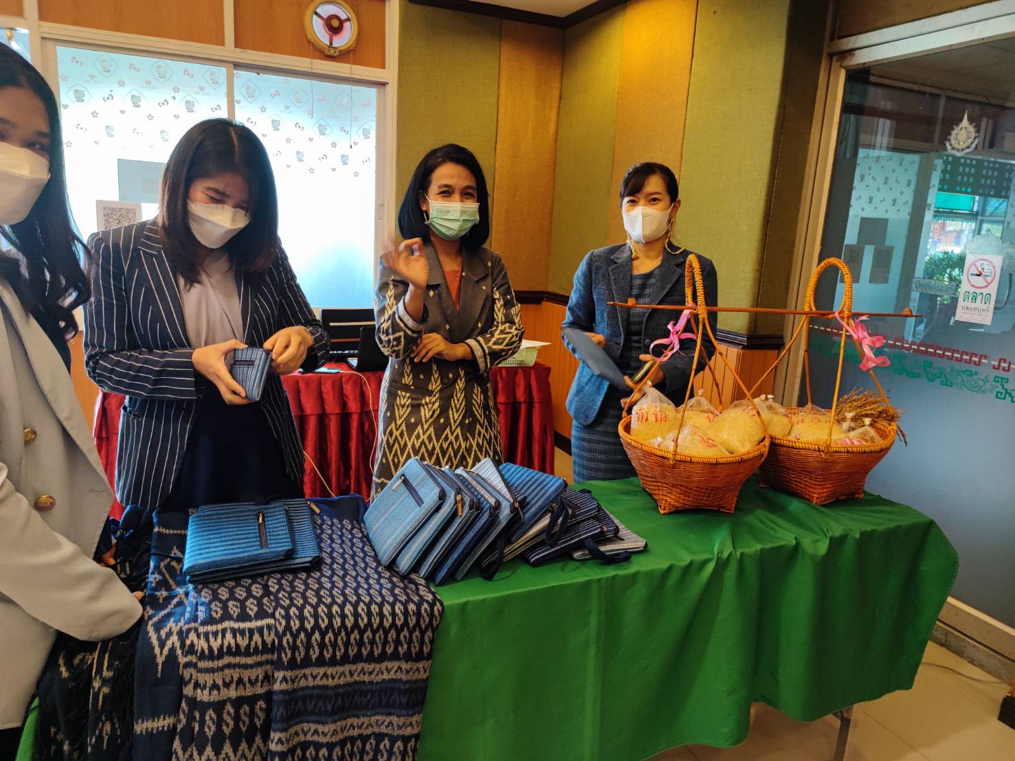 พจ. สกลนคร : เป็นประธานเปิดการประชุมเชิงปฏิบัติการเพื่อพัฒนาศักยภาพผู้ประกอบการสู่ยุค 4.0 รุ่นที่ 2 พร้อมบรรยายพิเศษ