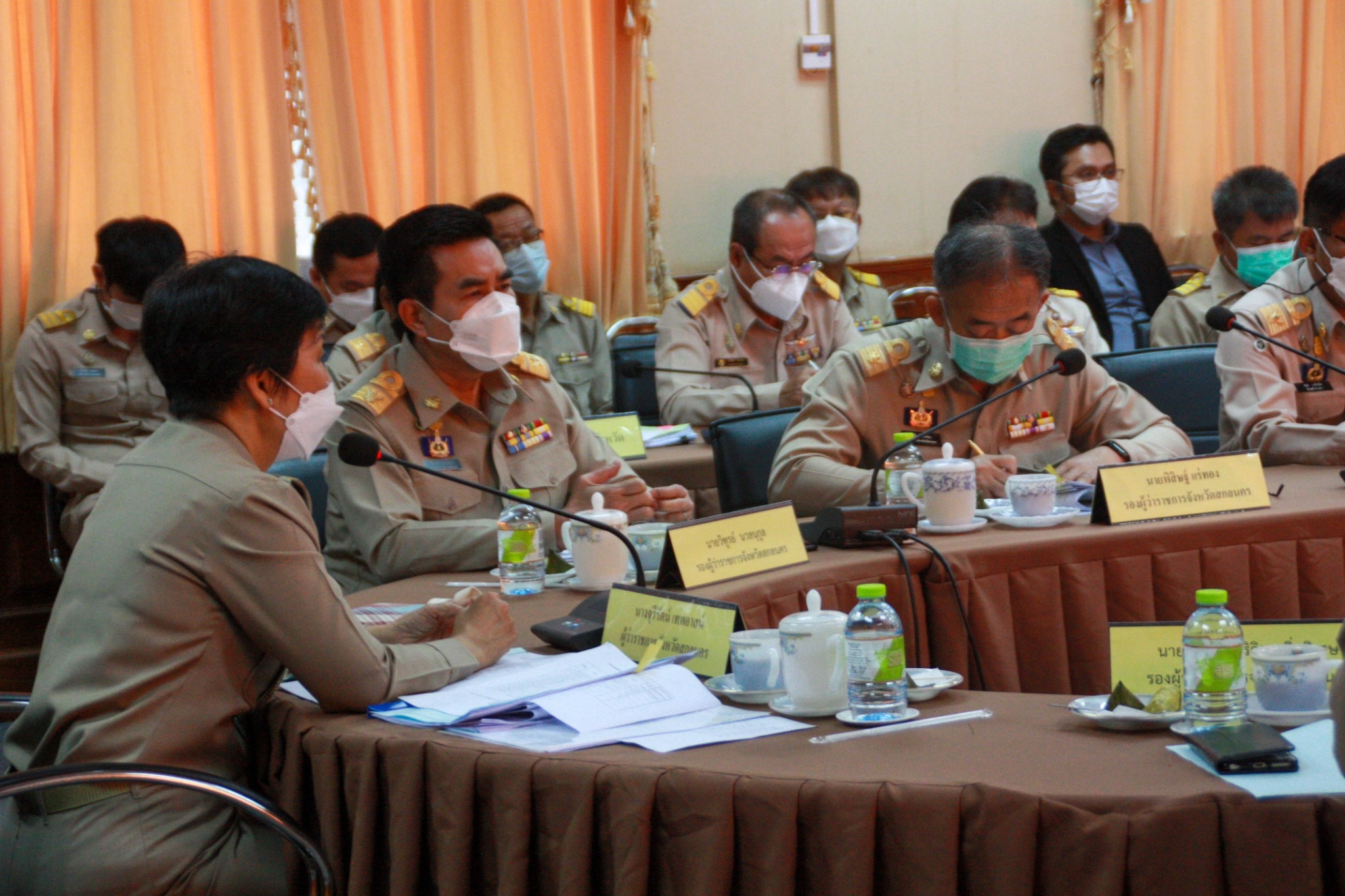 พช.สกลนคร : ร่วมประชุมหน่วยงานสังกัดกระทรวงมหาดไทยและนายอำเภอ