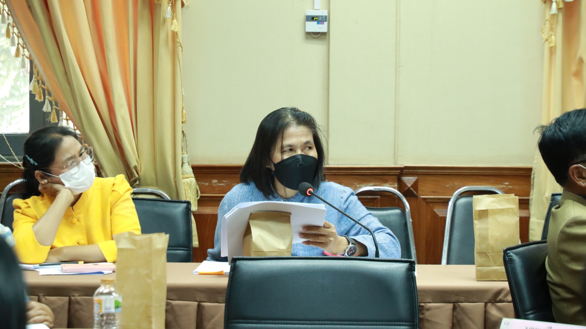 พช.สกลนคร : ผู้ว่าฯ จุรีรัตน์ เป็นประธานการประชุมคณะอนุฯ กองทุนพัฒนาบทบาทสตรี ครั้งที่ 1/2565