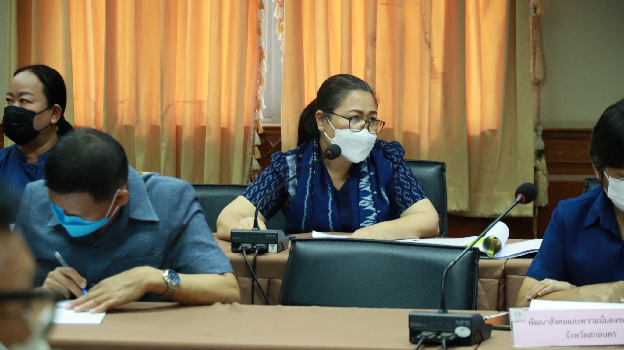 พช.สกลนคร : ผู้ว่าฯ จุรีรัตน์ เป็นประธานการประชุมคณะอนุฯ กองทุนพัฒนาบทบาทสตรี ครั้งที่ 1/2565