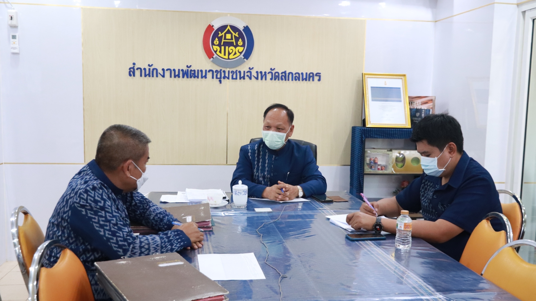 พช.สกลนคร : ร่วมประชุมติดตามผลการตรวจสอบข้อมูลครัวเรือนภายใต้การขับเคลื่อนการดำเนินงานขจัดความยากจนและพัฒนาคนทุกช่วงวัยอย่างยั่งยืนตามหลักปรัชญาเศรษฐกิจพอเพียง