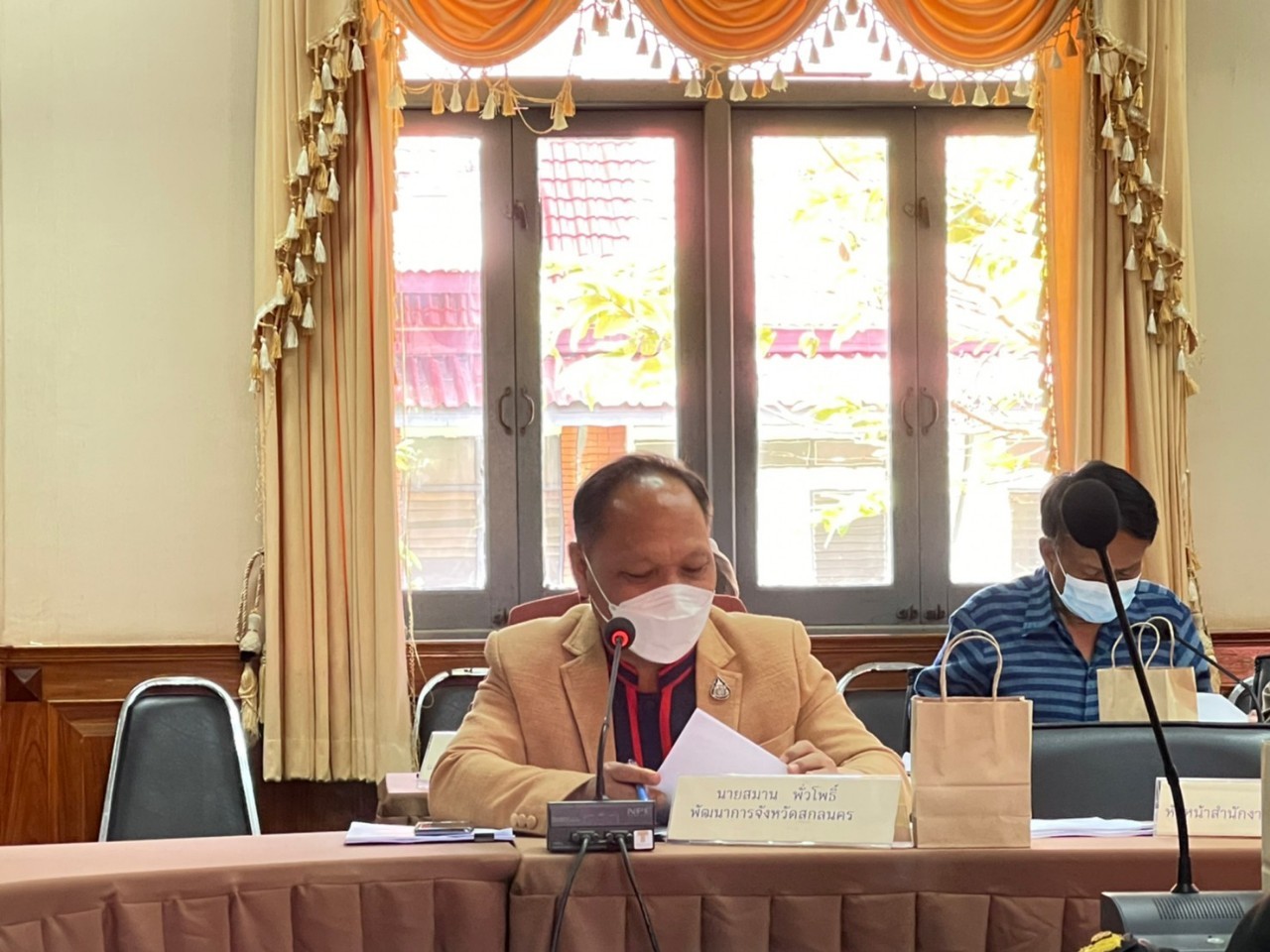 พช.สกลนคร : ประชุมคณะกรรมการขับเคลื่อนโครงการ 9 ; 10 ปฏิบัติบูชา “สืบสาน รักษา ต่อยอด” เพื่อพัฒนาชุมชน ปี 2565