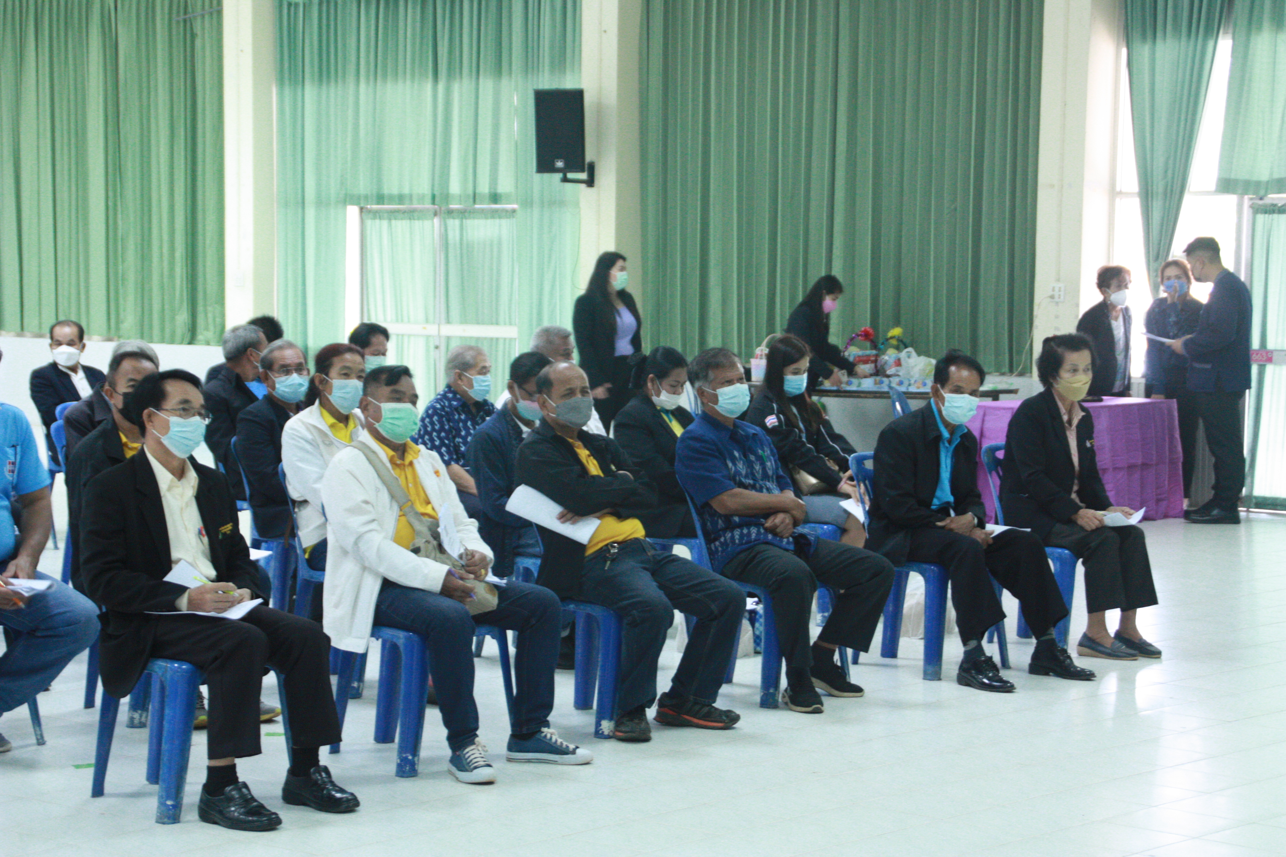 พจ.สกลนคร : เปิดประชุมเชิงปฏิบัติการเครือข่ายกองทุนหมู่บ้านและชุมชนเมือง