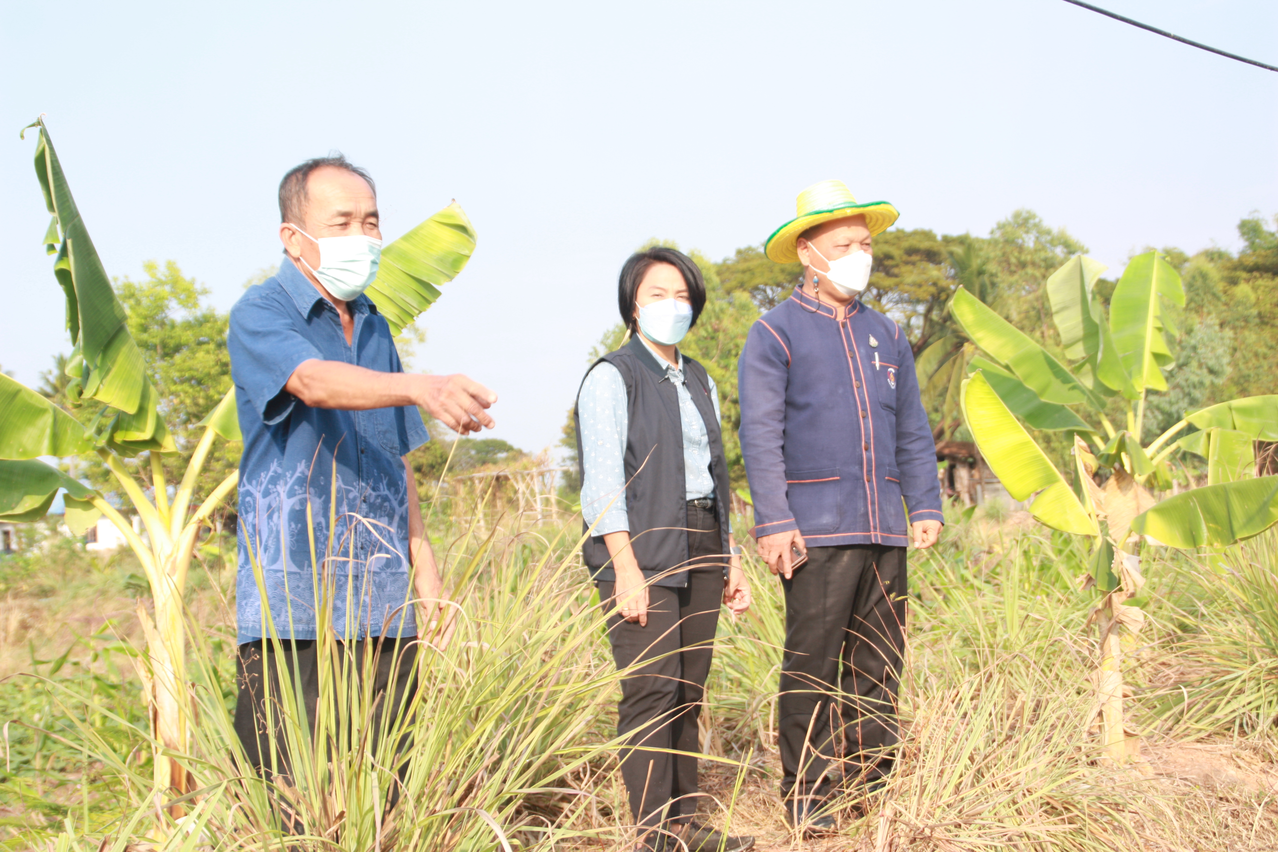 พช.สกลนคร : จับมือประชาสัมพันธ์จังหวัด จัดทำคลิปความสำเร็จ “โคก หนอง นา โมเดล”
