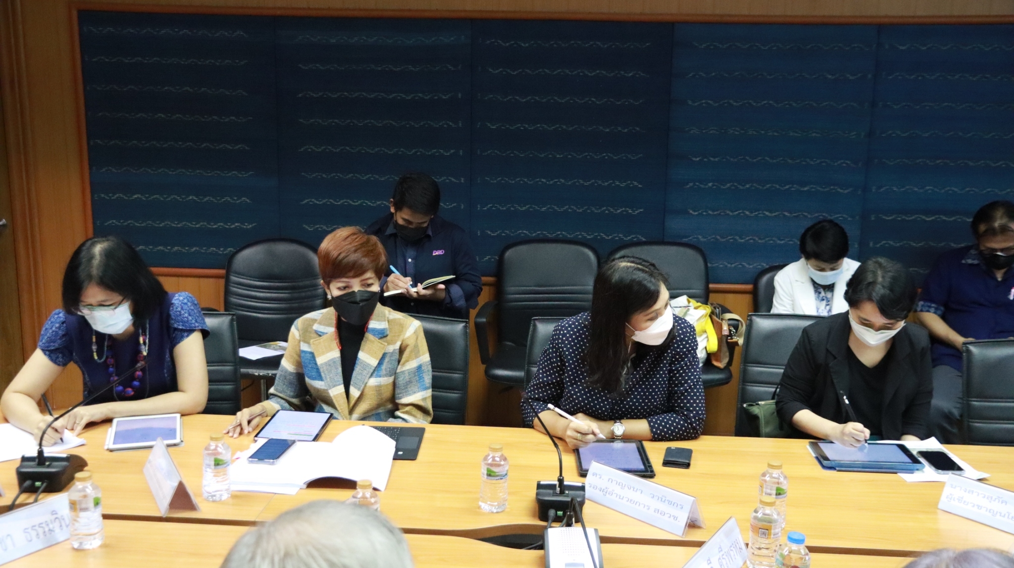 ป.ย.ป หารือ ผวจ.สกลนคร รายงานผลโครงการสร้างต้นแบบแนวทางลดความเหลื่อมล้ำด้วยนวัตกรรมภาครัฐ