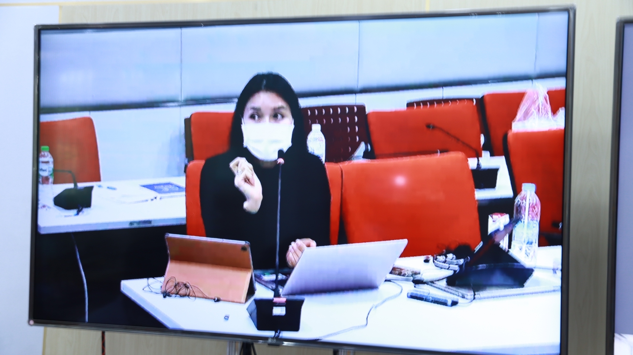 พช.สกลนคร : ร่วมประชุมชี้แจงแนวทางการบริหารการจัดเก็บข้อมูลความจำเป็นพื้นฐาน (จปฐ.) ปี 2565