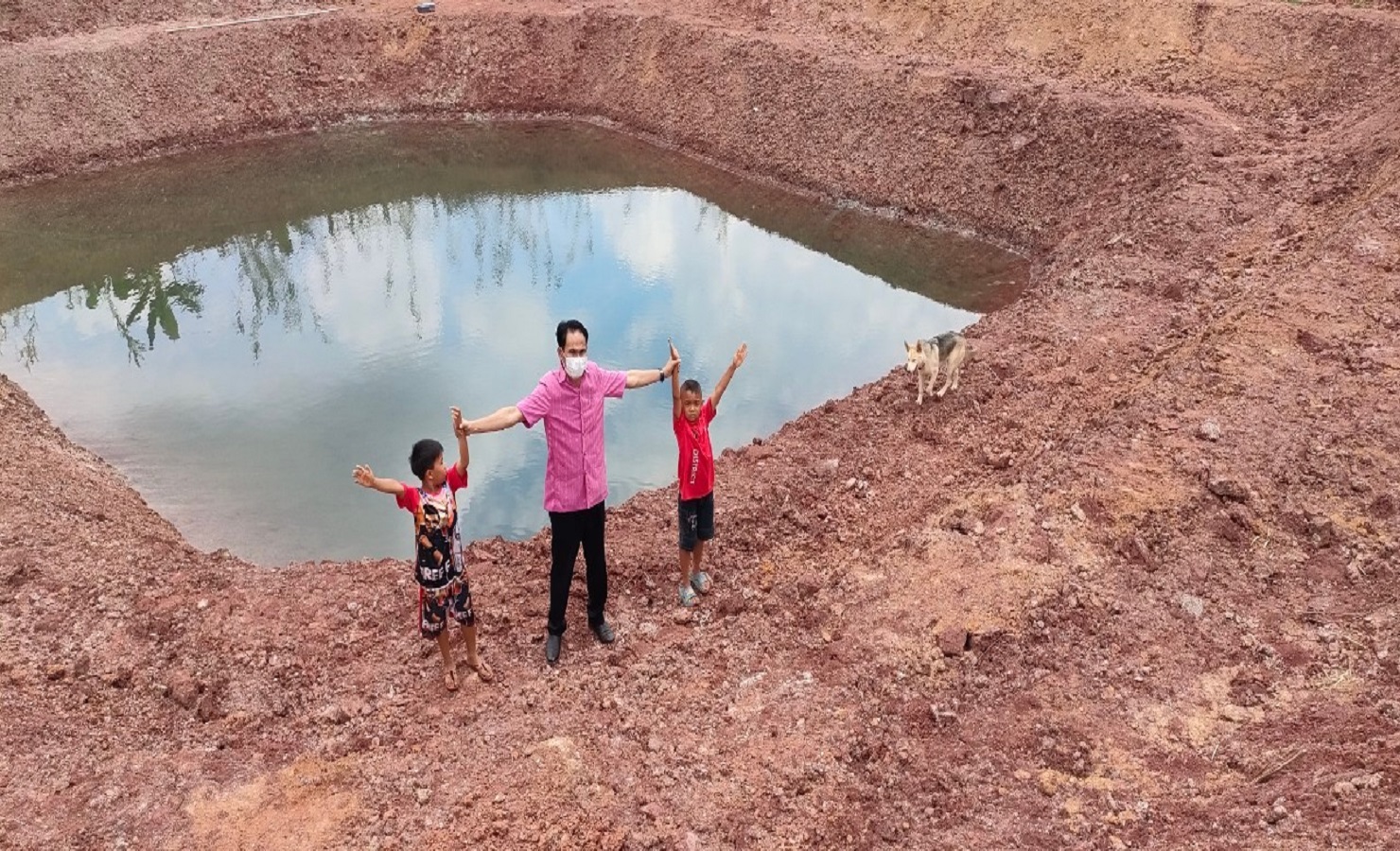 พช.สกลนคร : เร่งขับเคลื่อนศูนย์เรียนรู้ “โคก หนอง นา”
