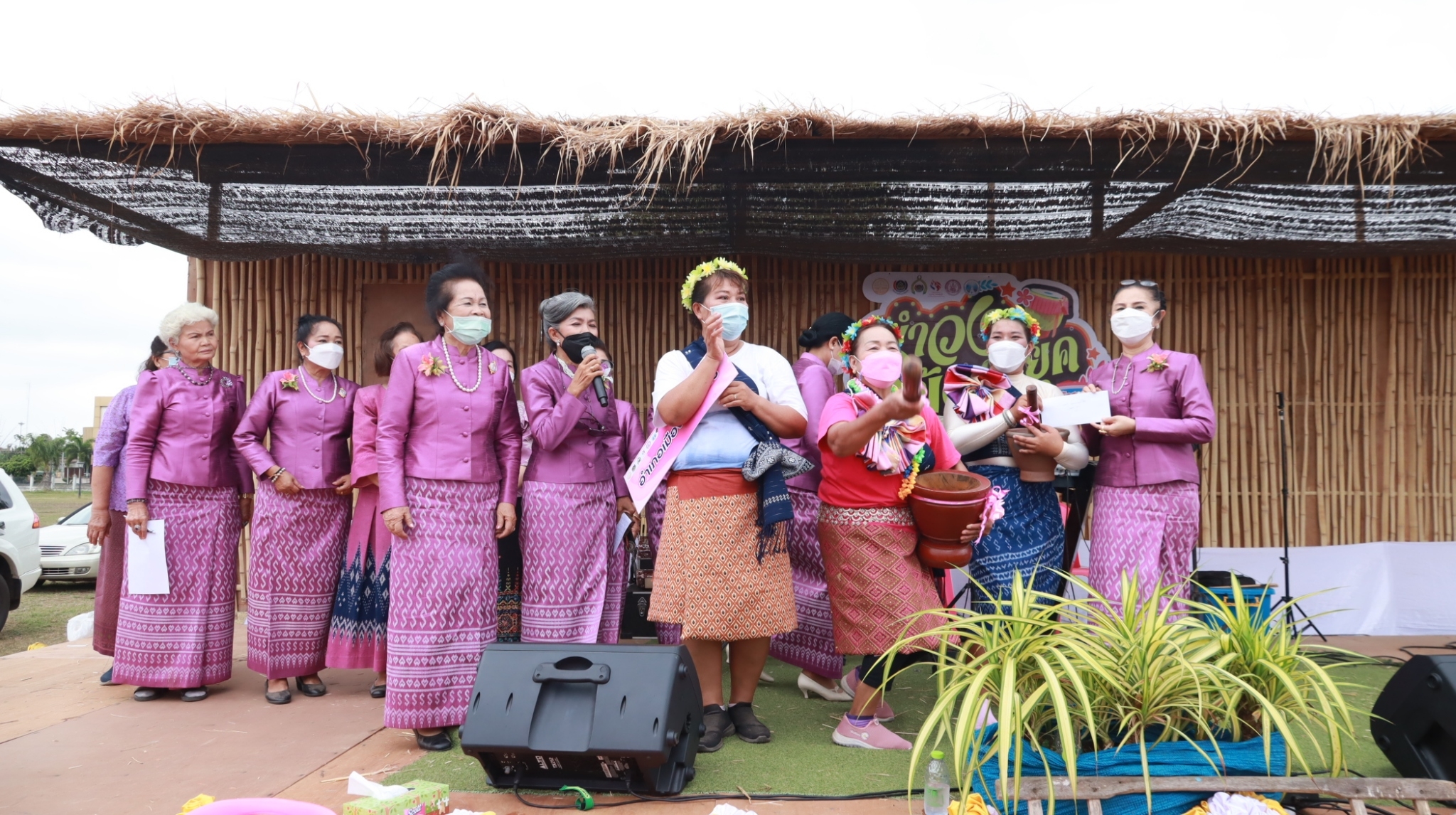 ผู้ว่าฯ จุรีรัตน์ เปิดงานวันสตรีสากลจังหวัดสกลนคร