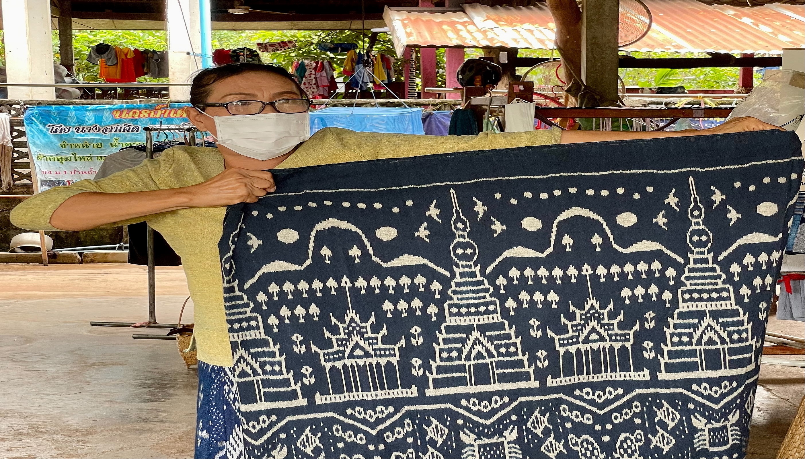 พช.สกลนคร : ติดตามและสนับสนุนการดำเนินงานเครือข่าย OTOP ระดับอำเภอ