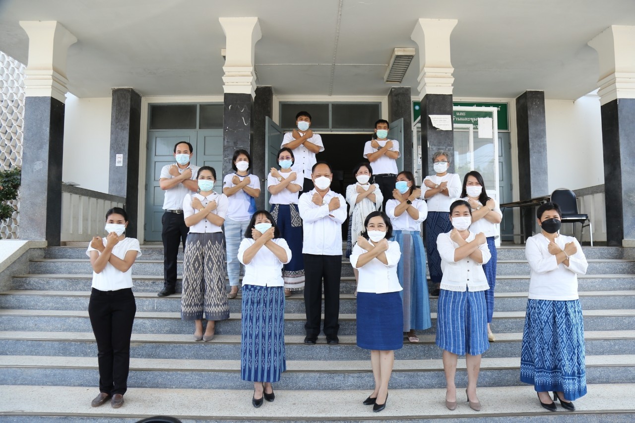 พช.สกลนคร : แสดงสัญลักษณ์ต่อต้านการทุจริต ภายใต้แนวคิด “Zero Tolerace คนไทยไม่ทนต่อการทุจริต”