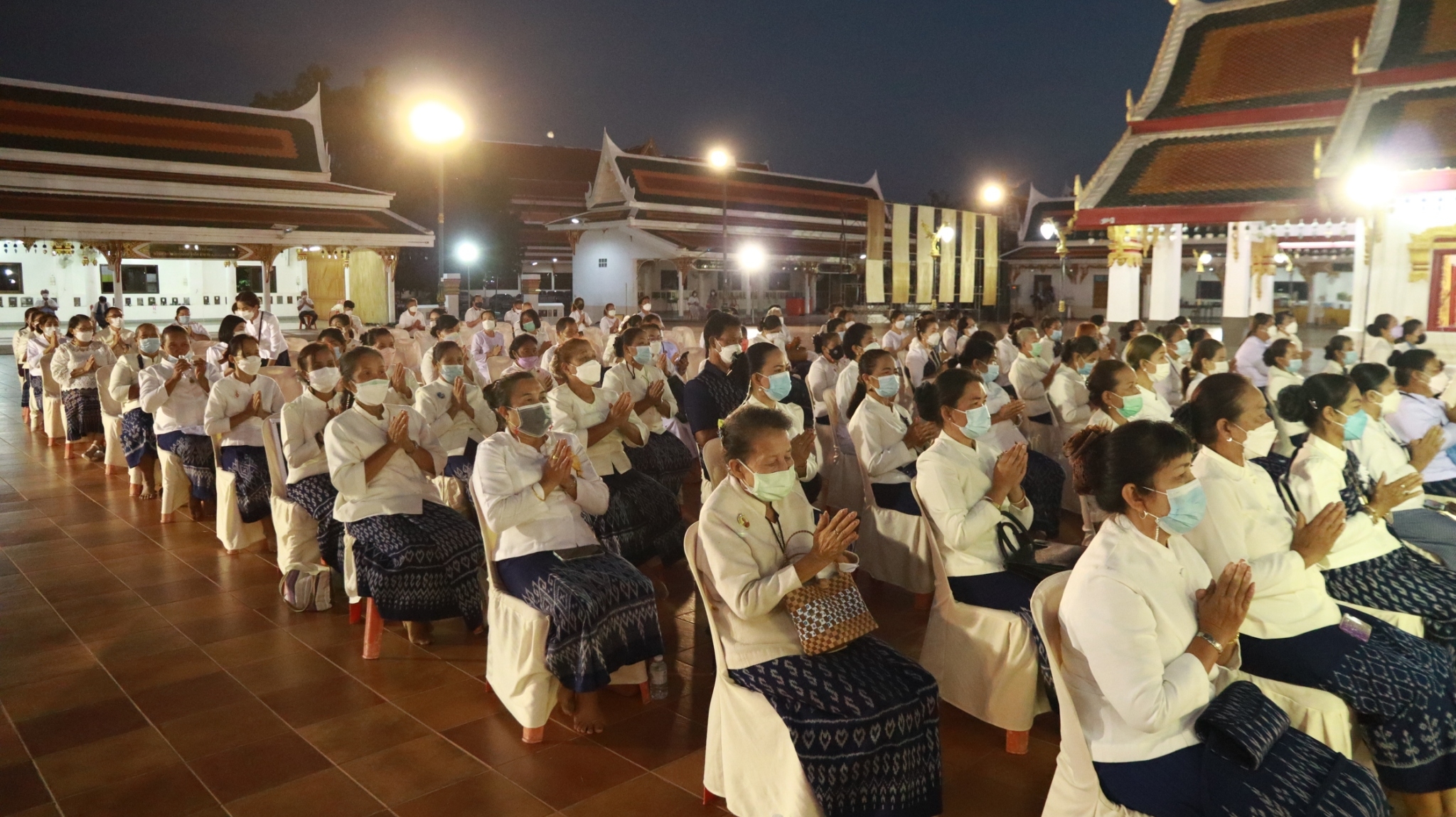 จังหวัดสกลนคร : เจริญพระพุทธมนต์ “มหาสงกรานต์ มหามงคล น้ำมนต์ 3 พระอารามหลวง”