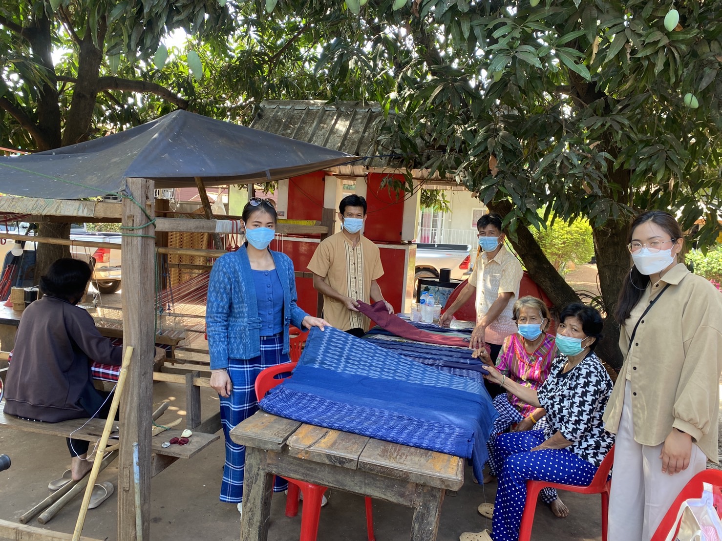 พช.สกลนคร : จัดทีมติดตามและสนับสนุนการดำเนินงานเครือข่าย OTOP ระดับอำเภอ
