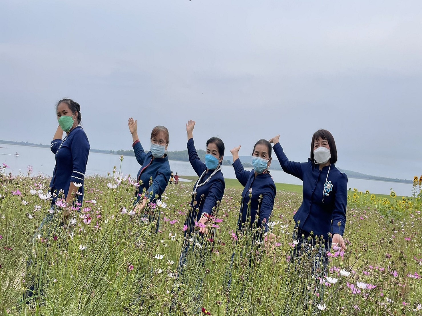 พช.สกลนคร : จัดกิจกรรม “เพอมิฮาว” (D-HOPE) ณ หาดสวนหิน ถิ่นวาริชภูมิ