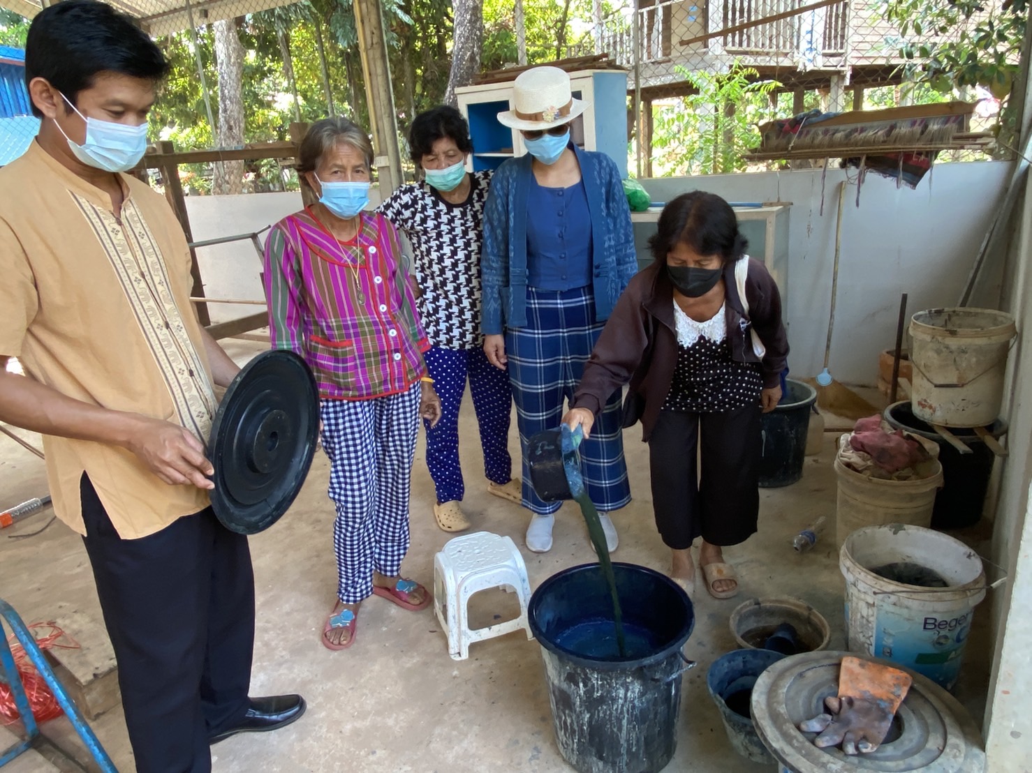 พช.สกลนคร : จัดทีมติดตามและสนับสนุนการดำเนินงานเครือข่าย OTOP ระดับอำเภอ