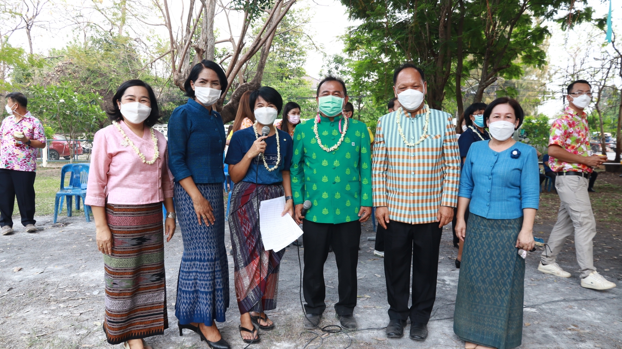 จังหวัดสกลนคร จัดสรงน้ำพระพุทธรูปและรดน้ำขอพร เนื่องในเทศกาลวันสงกรานต์ ปี 2565