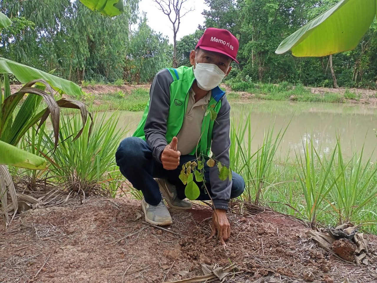พจ.สกลนคร : เอามื้อสามัคคี “โคก หนองนา โมเดล”