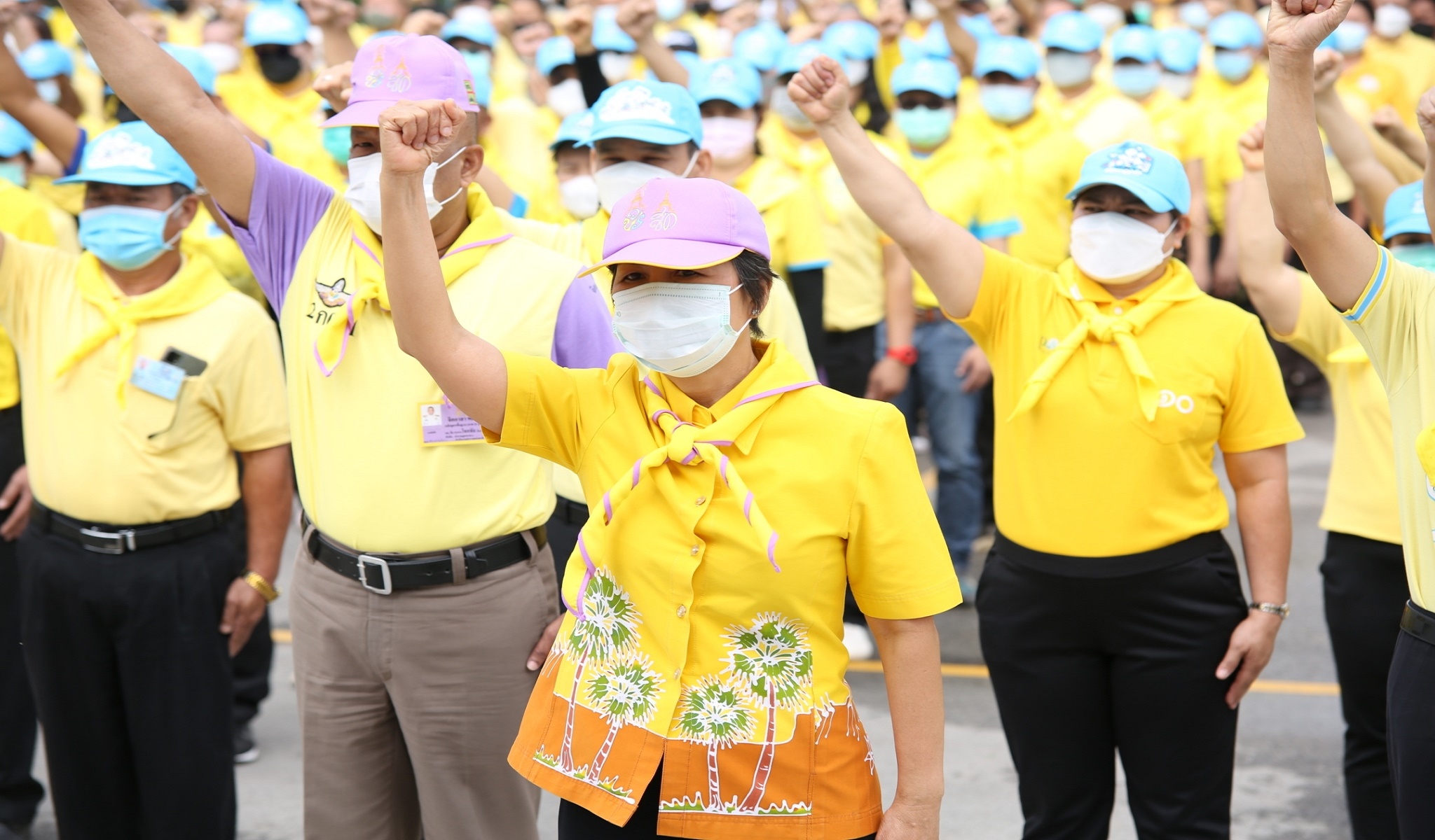 จังหวัดสกลนคร : จัดพิธีลงนามถวายพระพรชัยมงคล และกิจกรรมจิตอาสาพัฒนา เนื่องในโอกาสวันฉัตรมงคล 4 พฤษภาคม 2565