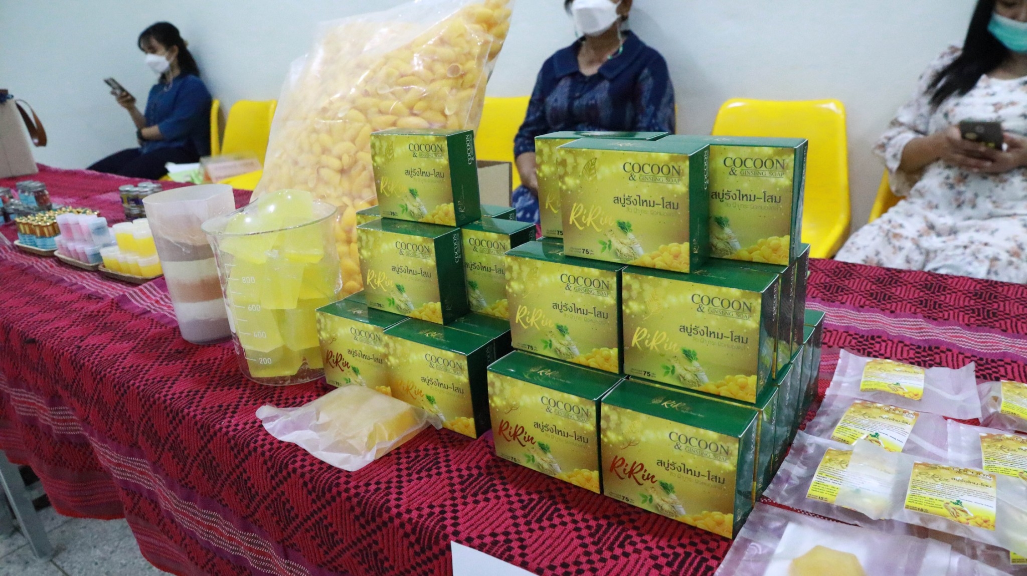 จังหวัดสกลนคร : ต้อนรับคณะอนุกรรมาธิการการลงทุนและเศรษฐกิจฐานราก ในคณะกรรมาธิการการพาณิชย์และการอุตสาหกรรม วุฒิสภา