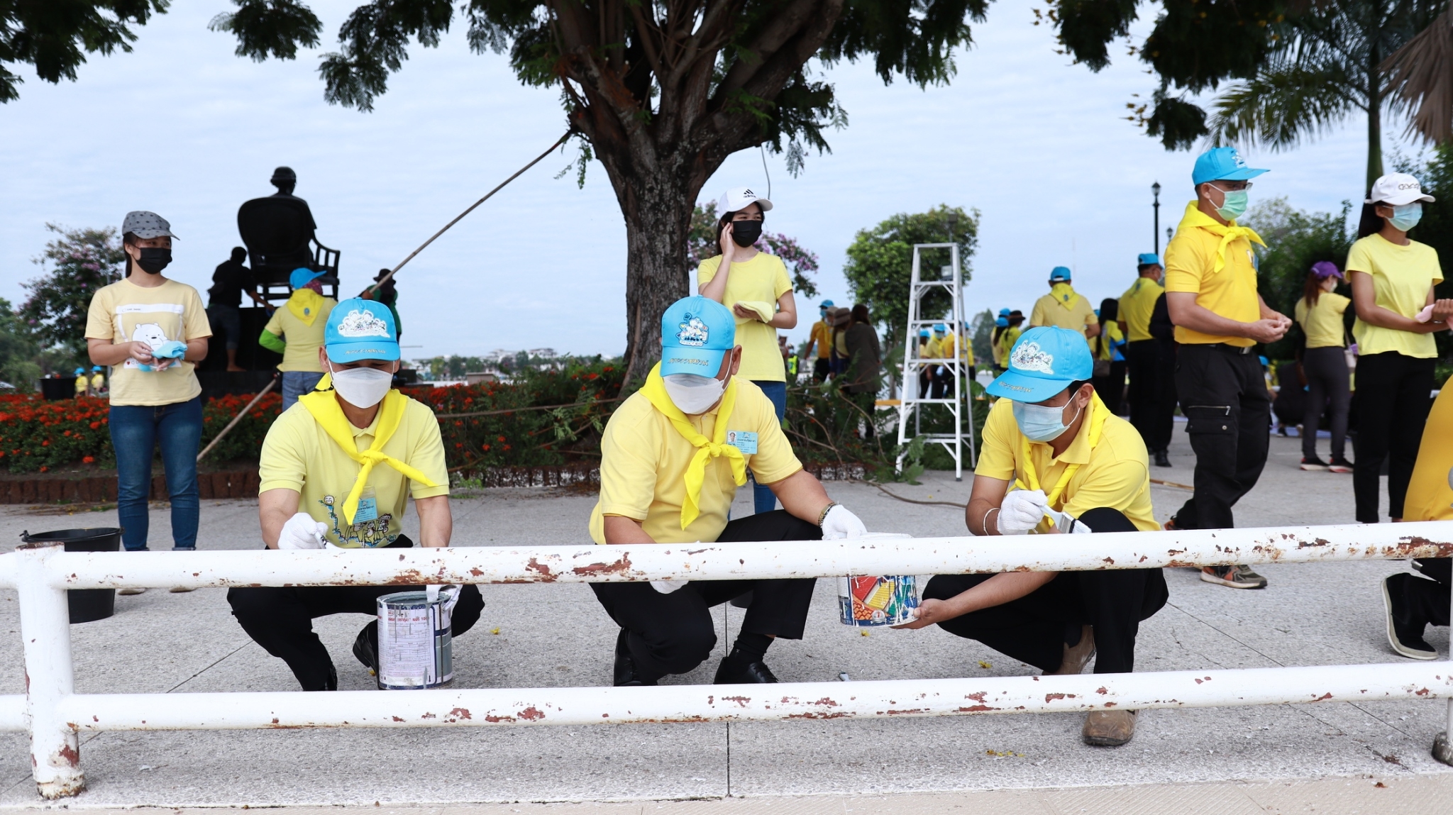 จังหวัดสกลนคร : จัดพิธีลงนามถวายพระพรชัยมงคล และกิจกรรมจิตอาสาพัฒนา เนื่องในโอกาสวันฉัตรมงคล 4 พฤษภาคม 2565
