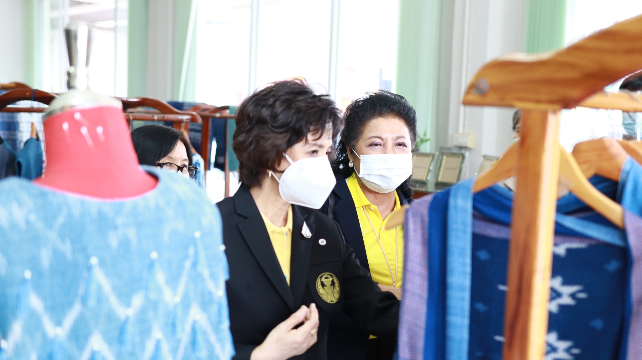 จังหวัดสกลนคร : ต้อนรับคณะอนุกรรมาธิการการลงทุนและเศรษฐกิจฐานราก ในคณะกรรมาธิการการพาณิชย์และการอุตสาหกรรม วุฒิสภา