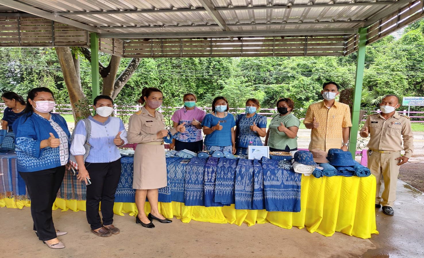 พช.สกลนคร : ดำเนินการ คัดสรรหมู่บ้านเศรษฐกิจพอเพียง”อยู่เย็น เป็นสุข” กิจกรรมพัฒนาชุมชนดีเด่น และกิจกรรมเชิดชูเกียรติ  “คนกองทุนพัฒนาบทบาทสตรี” ดีเด่น ประจำปี 2565