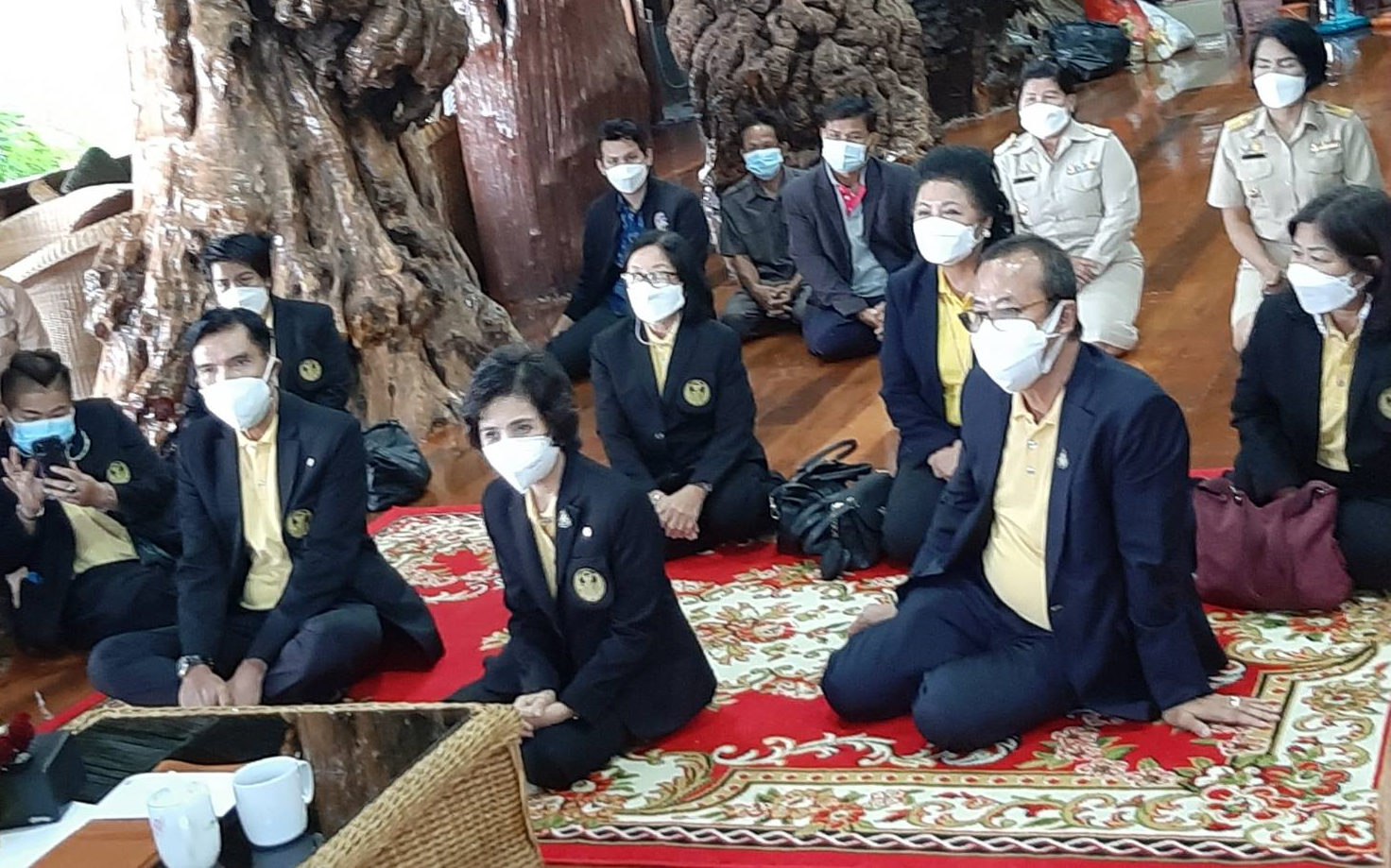 จังหวัดสกลนคร : ต้อนรับคณะอนุกรรมาธิการการลงทุนและเศรษฐกิจฐานราก ในคณะกรรมาธิการการพาณิชย์และการอุตสาหกรรม วุฒิสภา
