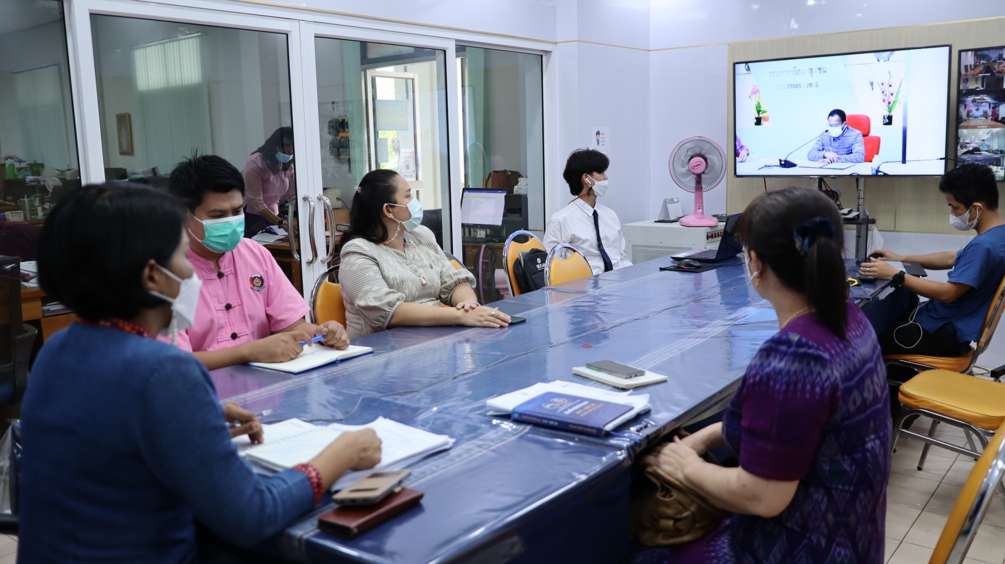 พช.สกลนคร : พช.สกลนคร : ร่วมรับฟังการประชุมชี้แจงเพื่อสร้างความเข้าใจเกี่ยวกับการคุ้มครองข้อมูลส่วนบุคลของกรมการพัฒนาชุมชน ผ่านระบบ Video Conference
