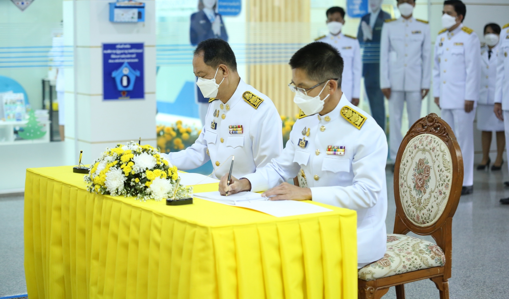 จังหวัดสกลนคร : จัดพิธีลงนามถวายพระพรชัยมงคล และกิจกรรมจิตอาสาพัฒนา เนื่องในโอกาสวันฉัตรมงคล 4 พฤษภาคม 2565