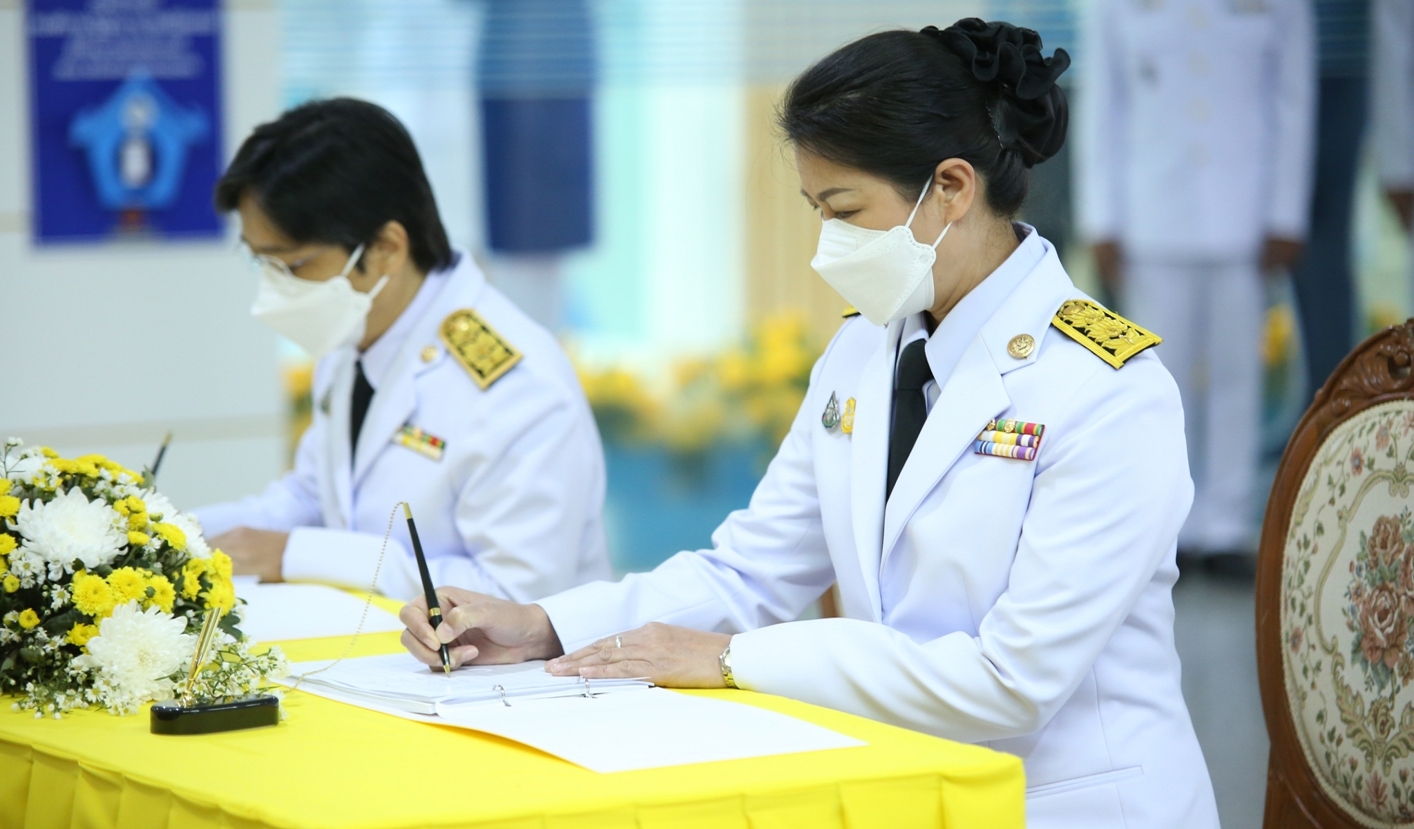จังหวัดสกลนคร : จัดพิธีลงนามถวายพระพรชัยมงคล และกิจกรรมจิตอาสาพัฒนา เนื่องในโอกาสวันฉัตรมงคล 4 พฤษภาคม 2565