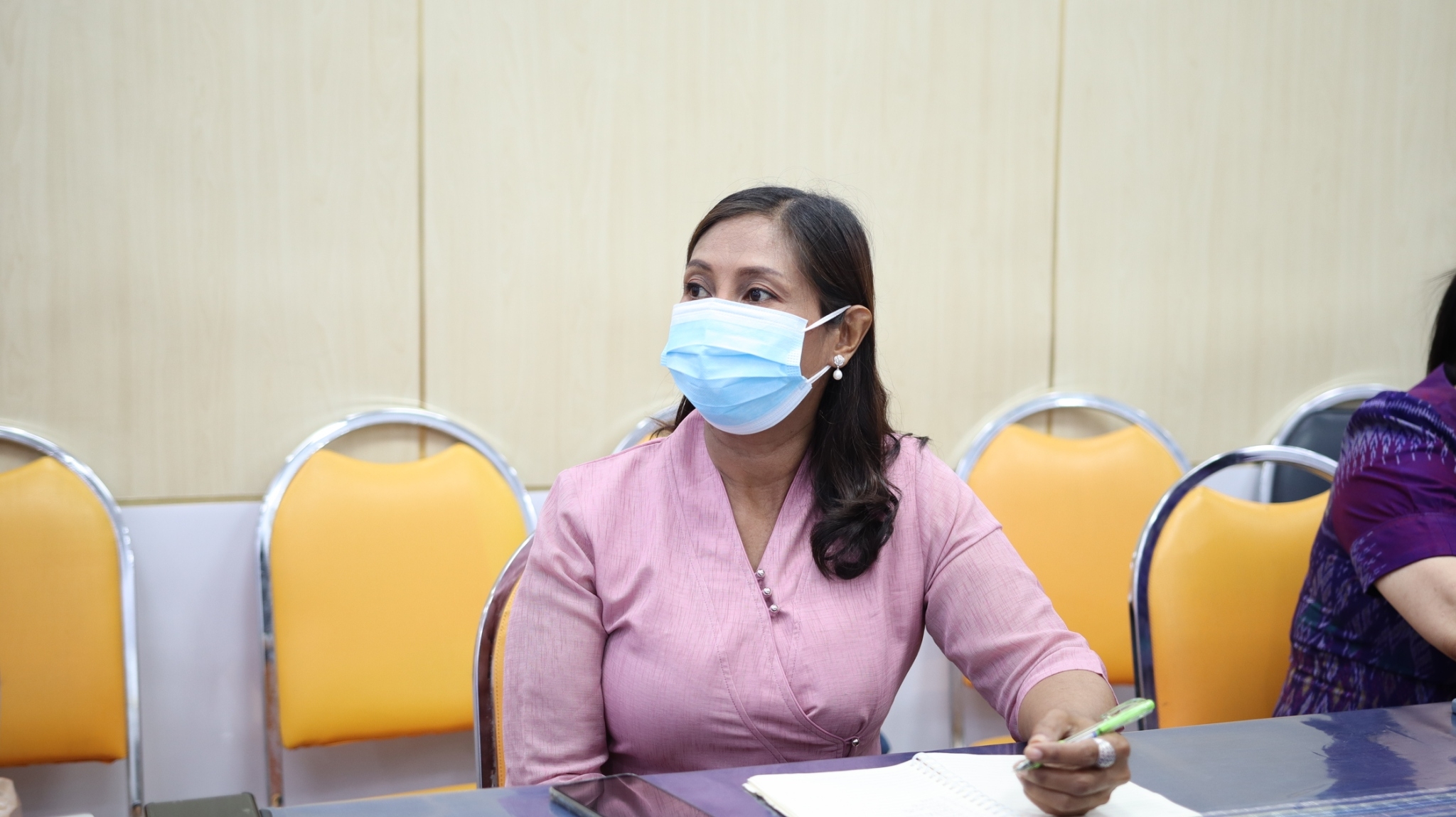 พช.สกลนคร : พช.สกลนคร : ร่วมรับฟังการประชุมชี้แจงเพื่อสร้างความเข้าใจเกี่ยวกับการคุ้มครองข้อมูลส่วนบุคลของกรมการพัฒนาชุมชน ผ่านระบบ Video Conference