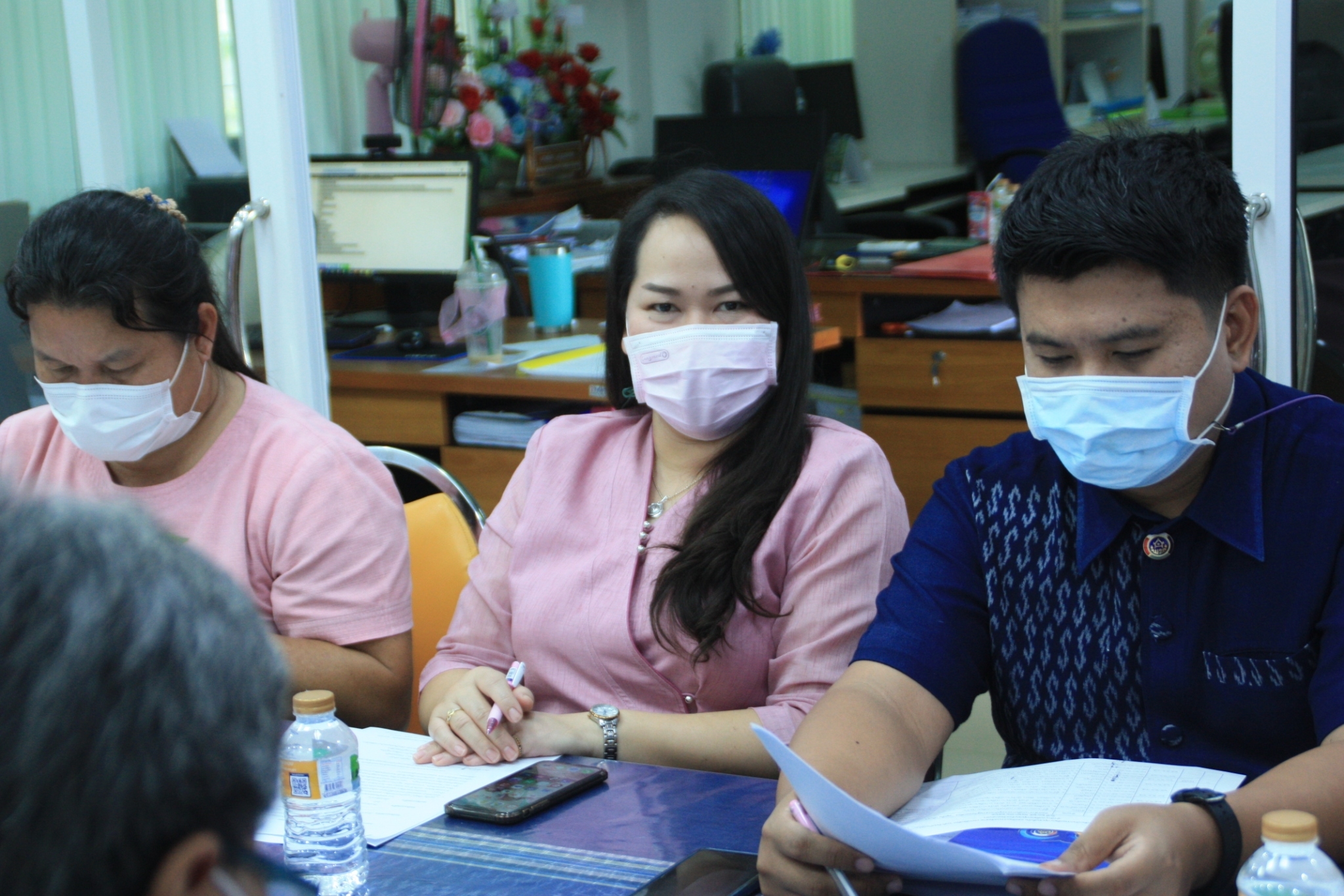 พช.สกลนคร : เตรียมความพร้อมในการคัดสรร หมู่บ้านเศรษฐกิจพอเพียง “อยู่เย็น เป็นสุข” และกิจกรรมพัฒนาชุมชนดีเด่นระดับจังหวัด ประจำปี 2565