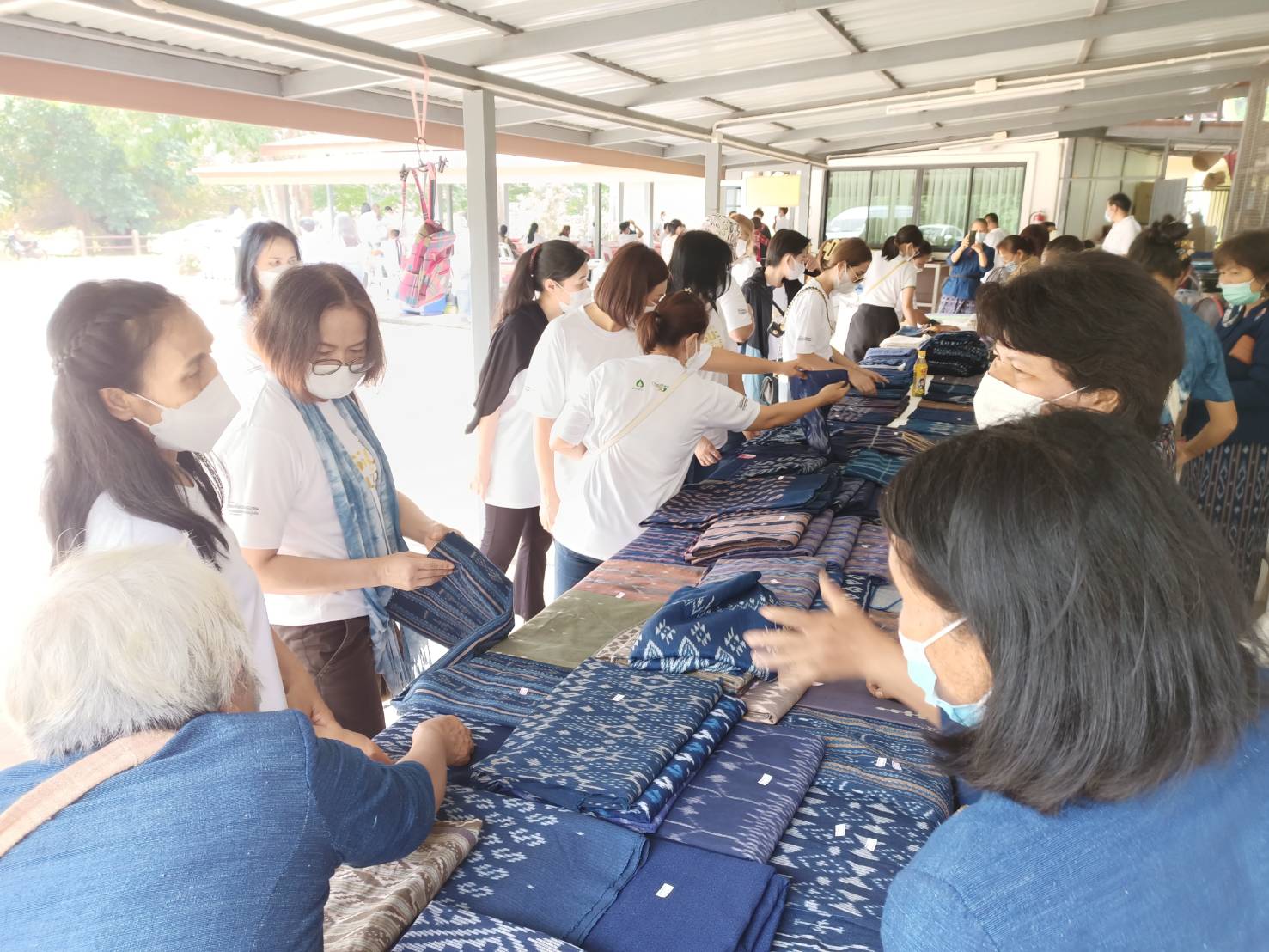 พช.สกลนคร : ร่วมกิจกรรมธรรมะออนทัวร์ปีที่ 11 ตามโครงการท่องเที่ยวโดยชุมชนตามรอยหลวงปู่มั่น ภูริทัตโต