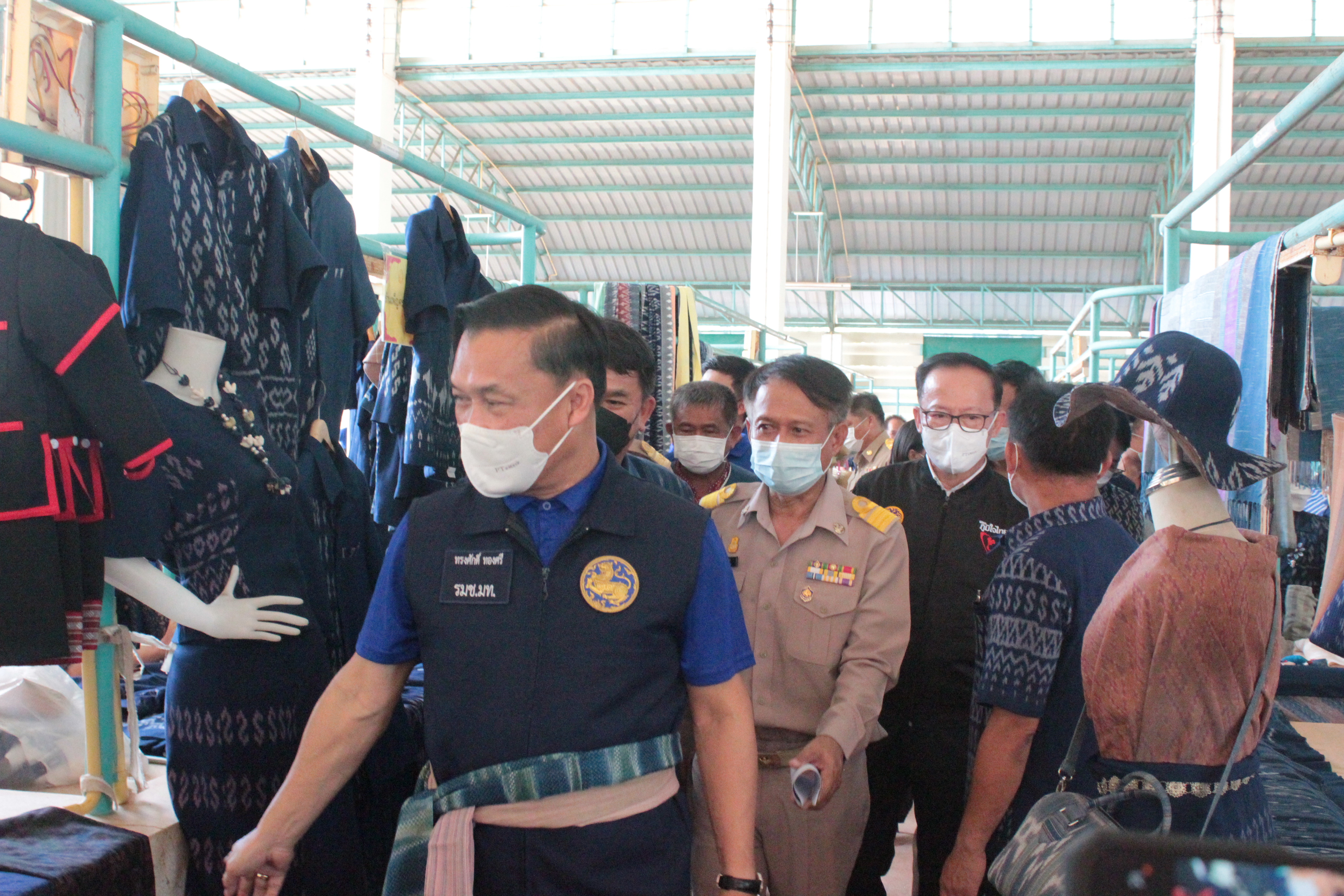 จังหวัดสกลนคร : รับการตรวจเยี่ยมจากรัฐมนตรีช่วยว่าการกระทรวงมหาดไทย (ดร.ทรงศักดิ์ ทองศรี) ตรวจราชการด้านงานพัฒนาชุมชน