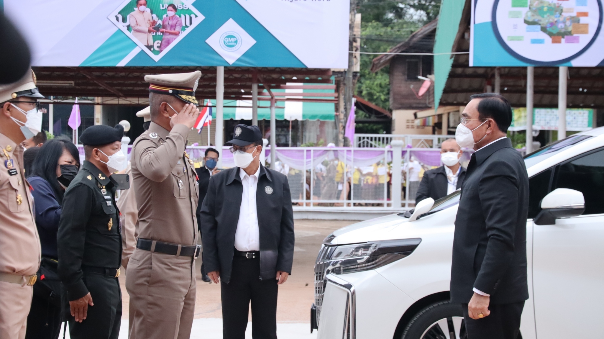 พลเอกประยุทธ์ จันทร์โอชา นายกรัฐมนตรี ปฏิบัติภารกิจในเขตพื้นที่จังหวัดสกลนคร