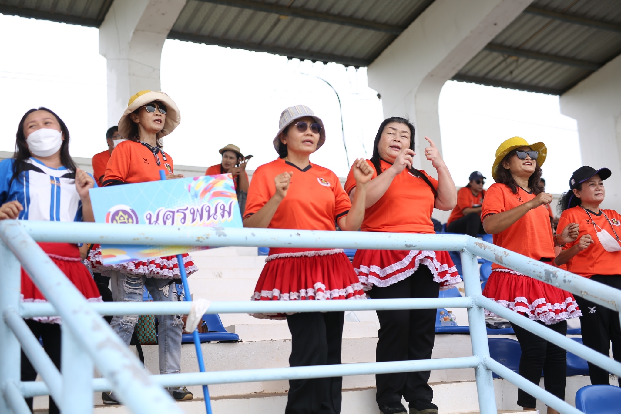 เขตตรวจราชการ ที่ 11 แข่งขันกีฬาเชื่อมความสามัคคี “ภายใต้โครงการ สานสัมพันธ์น้องพี่ 60 ปี พช.”