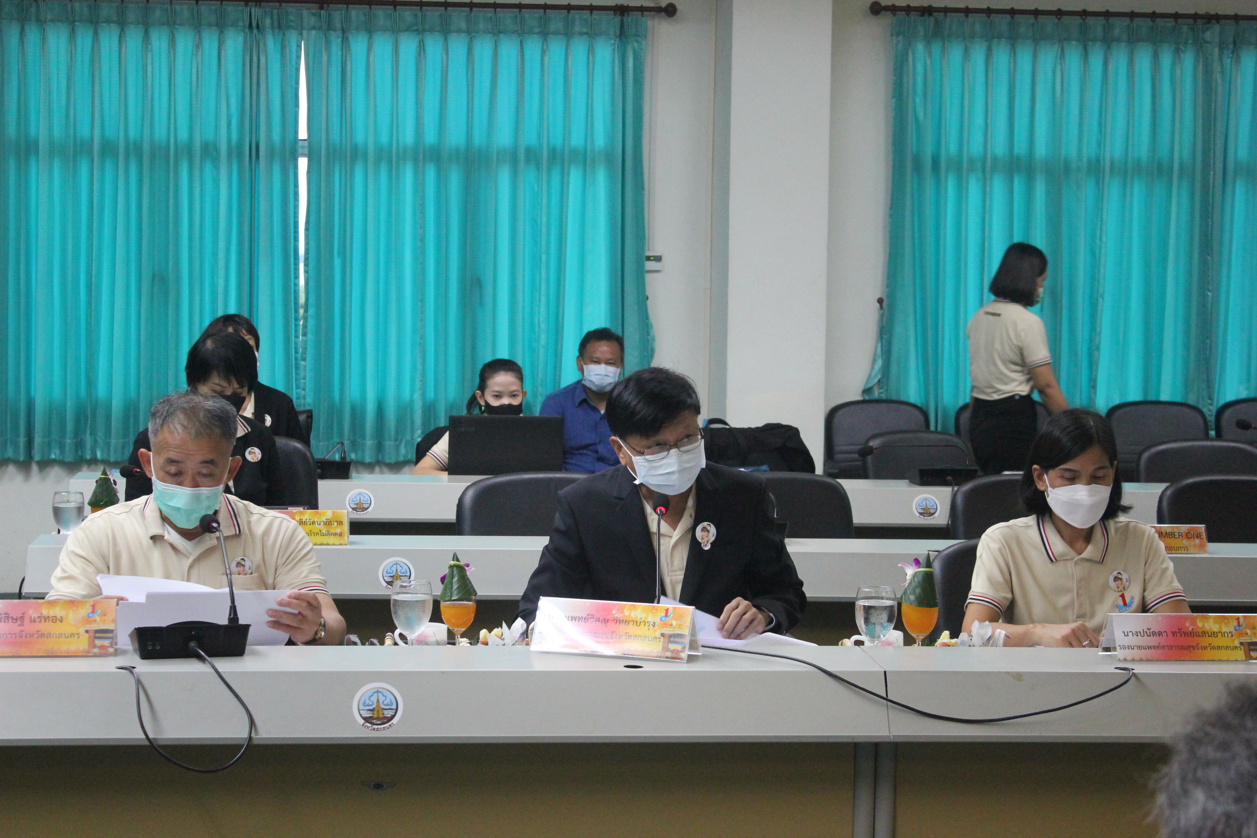 จังหวัดสกลนคร : คณะอนุกรรมการประกวดจังหวัด อำเภอ และชมรม TO BE NUMBER ONE ตรวจเยี่ยมการปฏิบัติงานและเก็บคะแนนการประกวดกิจกรรมในโครงการ TO BE NUMBER ONE ระดับประเทศ