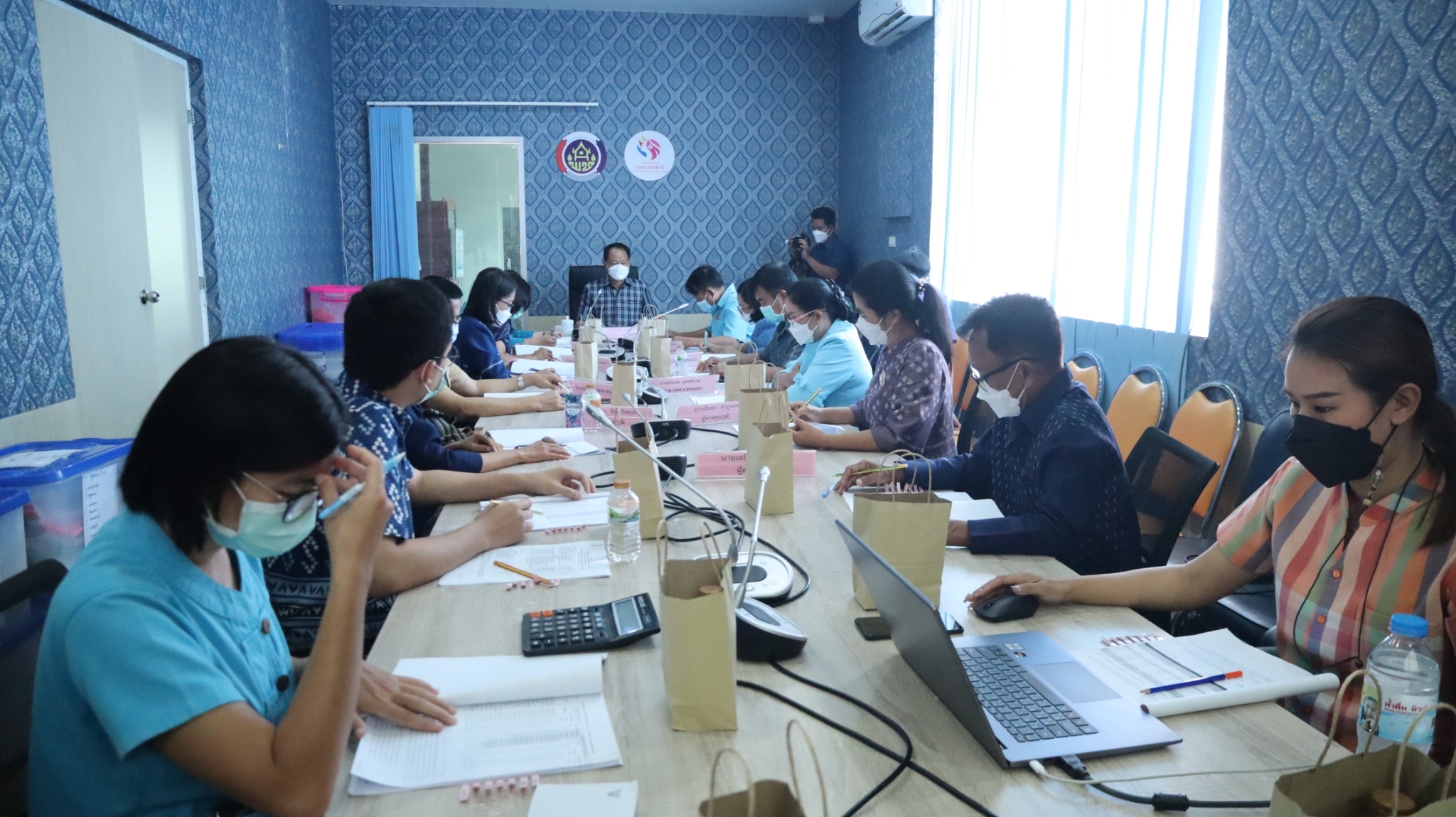 จังหวัดสกลนคร : จัดประชุมคณะอนุกรรมการบริหารกองทุนพัฒนาบทบาทสตรีจังหวัดสกลนคร